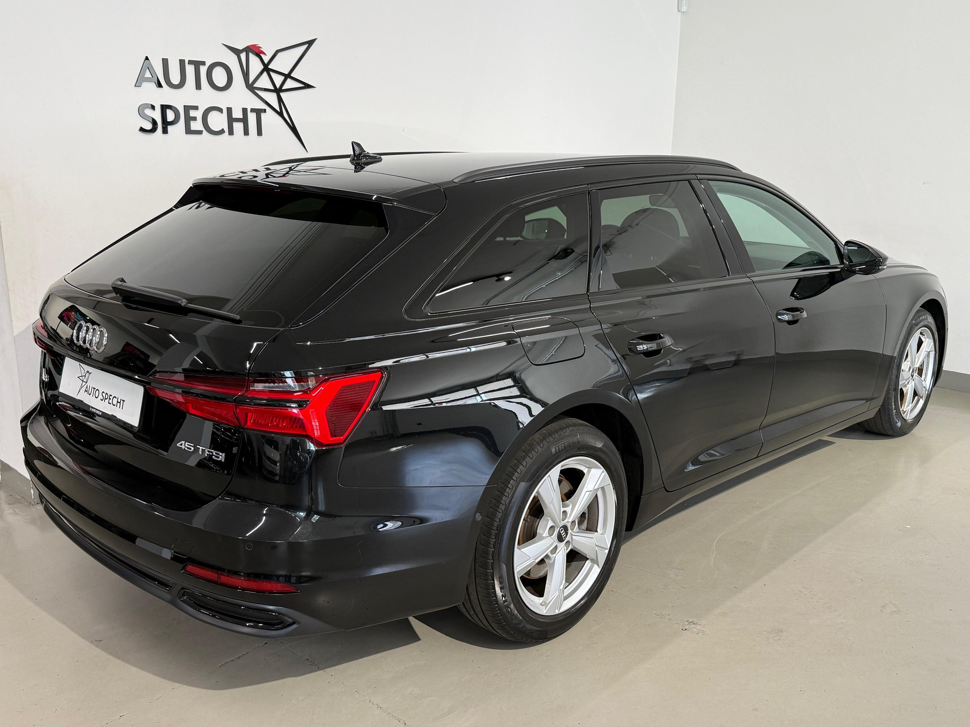 AUDI A6 Avant 45 TFSI Sport S-tronic-image-3