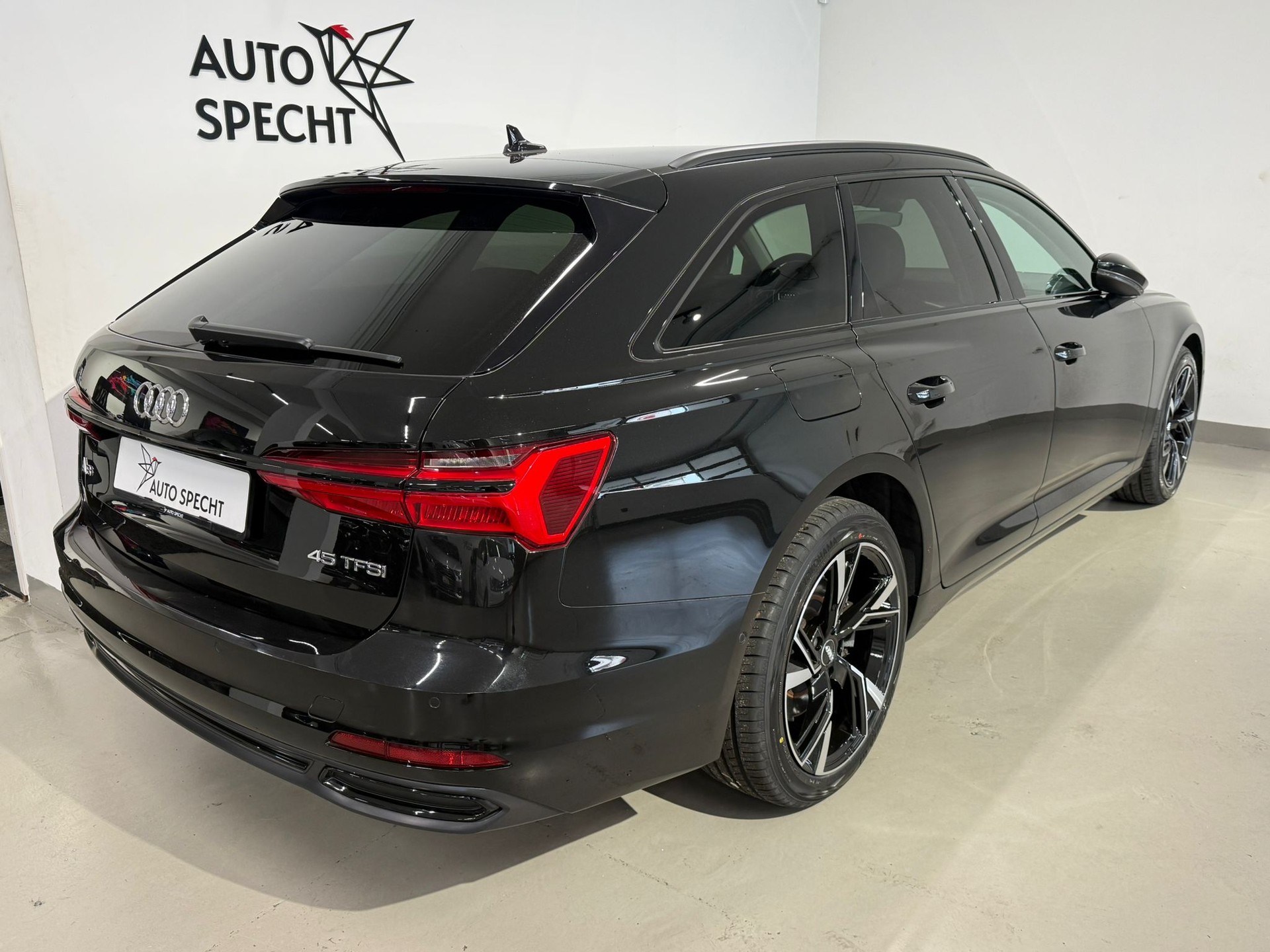 AUDI A6 Avant 45 TFSI Sport S-tronic-image-3