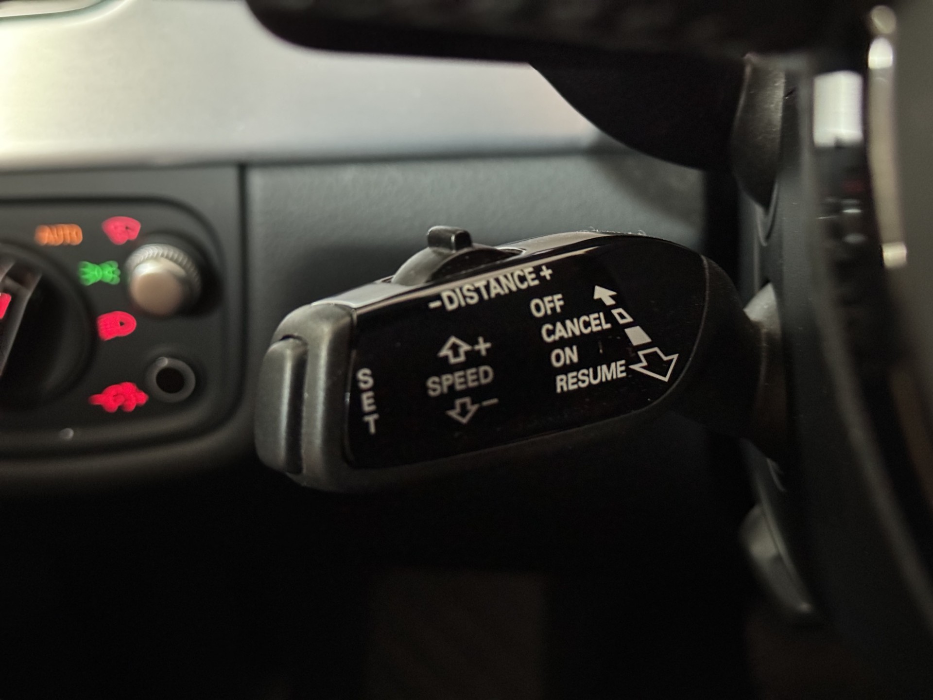 AUDI 3.0 V6 TDI quattro *Pano-Luftfederung-Bose*-image-8