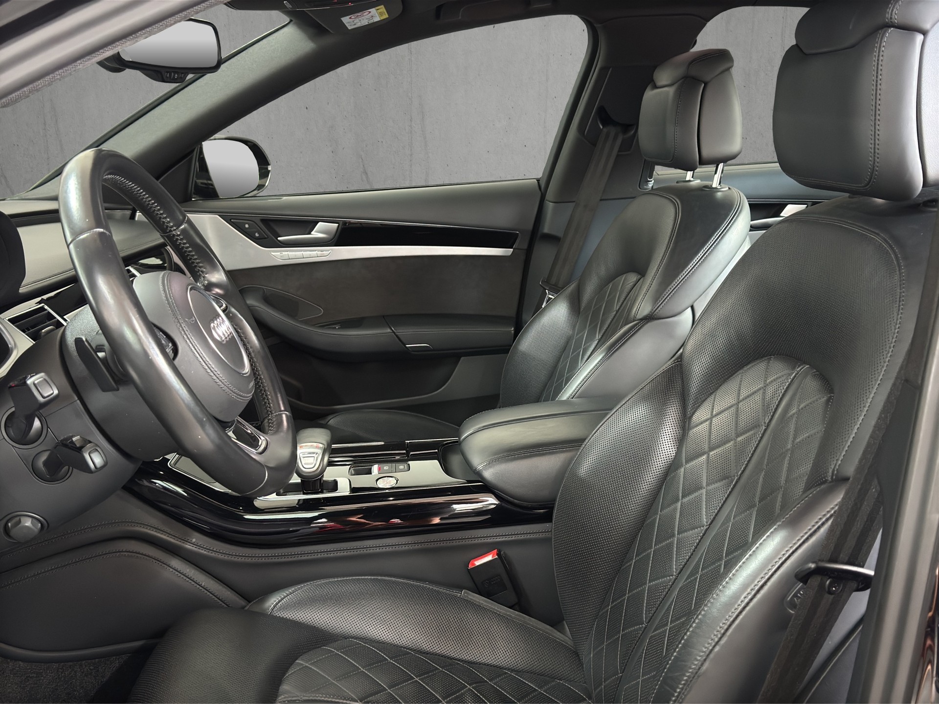 AUDI 3.0 V6 TDI quattro *Pano-Luftfederung-Bose*-image-5