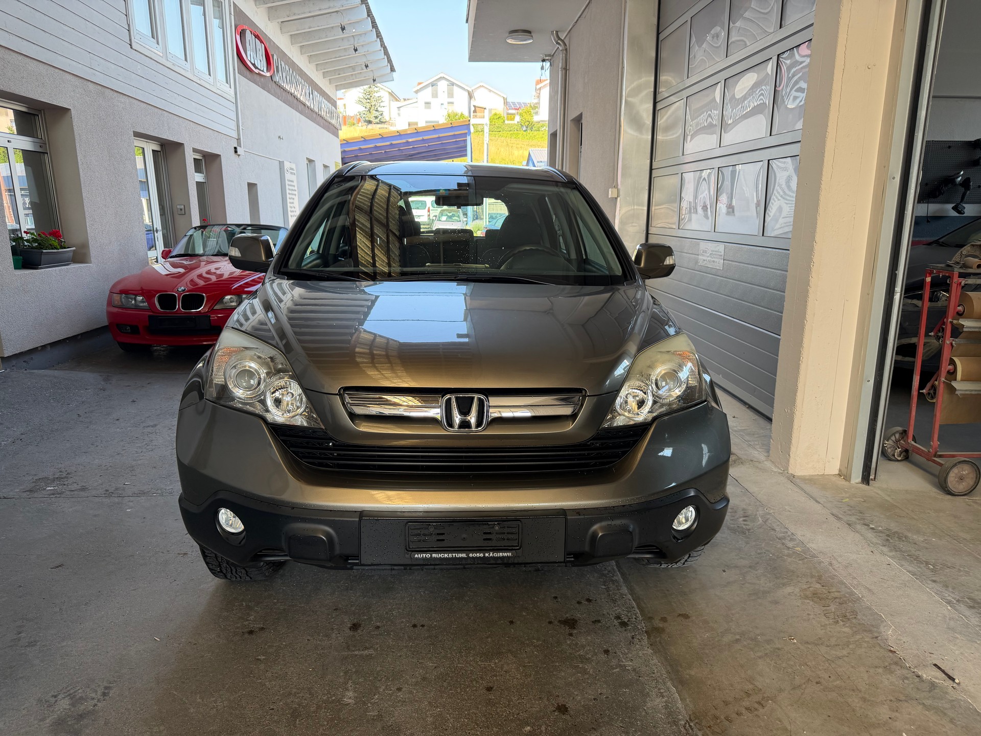 HONDA CR-V-image-0
