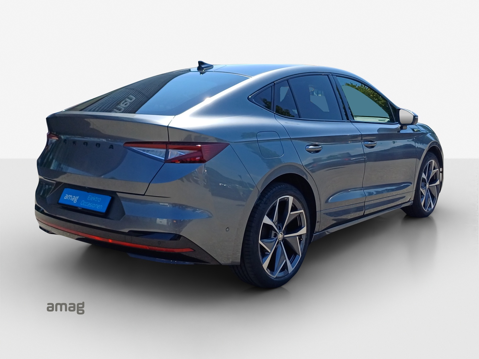 SKODA Enyaq Coupé RS iV 80 4x4-image-5