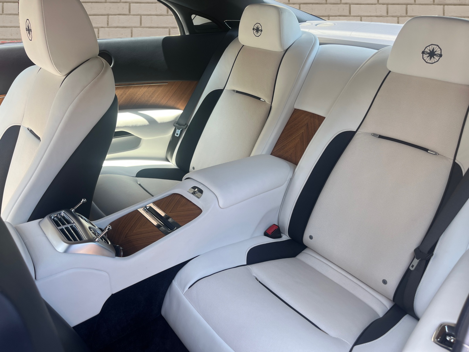 ROLLS-ROYCE Wraith 6.6 V12-image-8