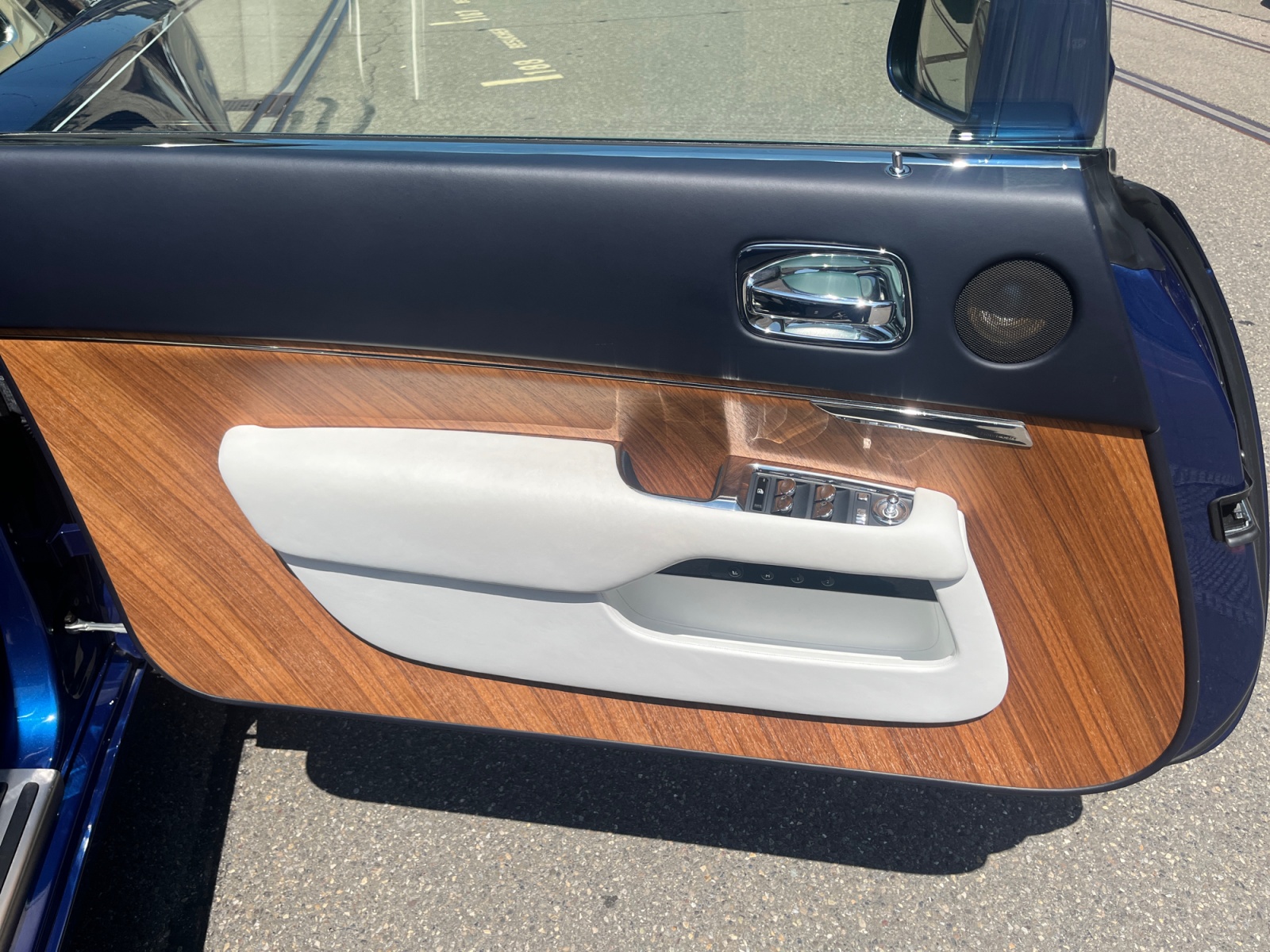 ROLLS-ROYCE Wraith 6.6 V12-image-11
