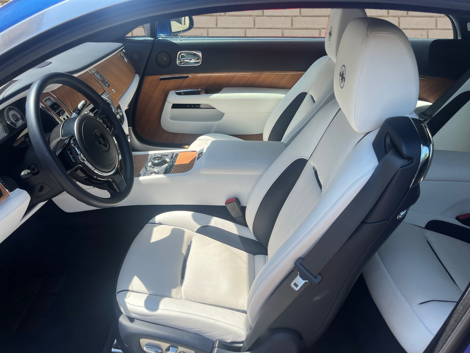 ROLLS-ROYCE Wraith 6.6 V12-image-5