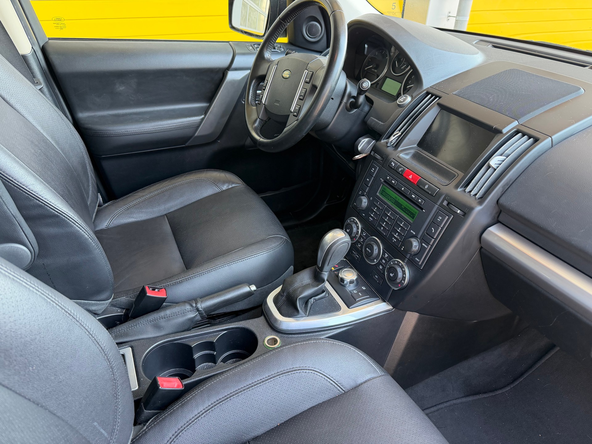 LAND ROVER Freelander 2.2 TD4 Sport Automatic-image-8