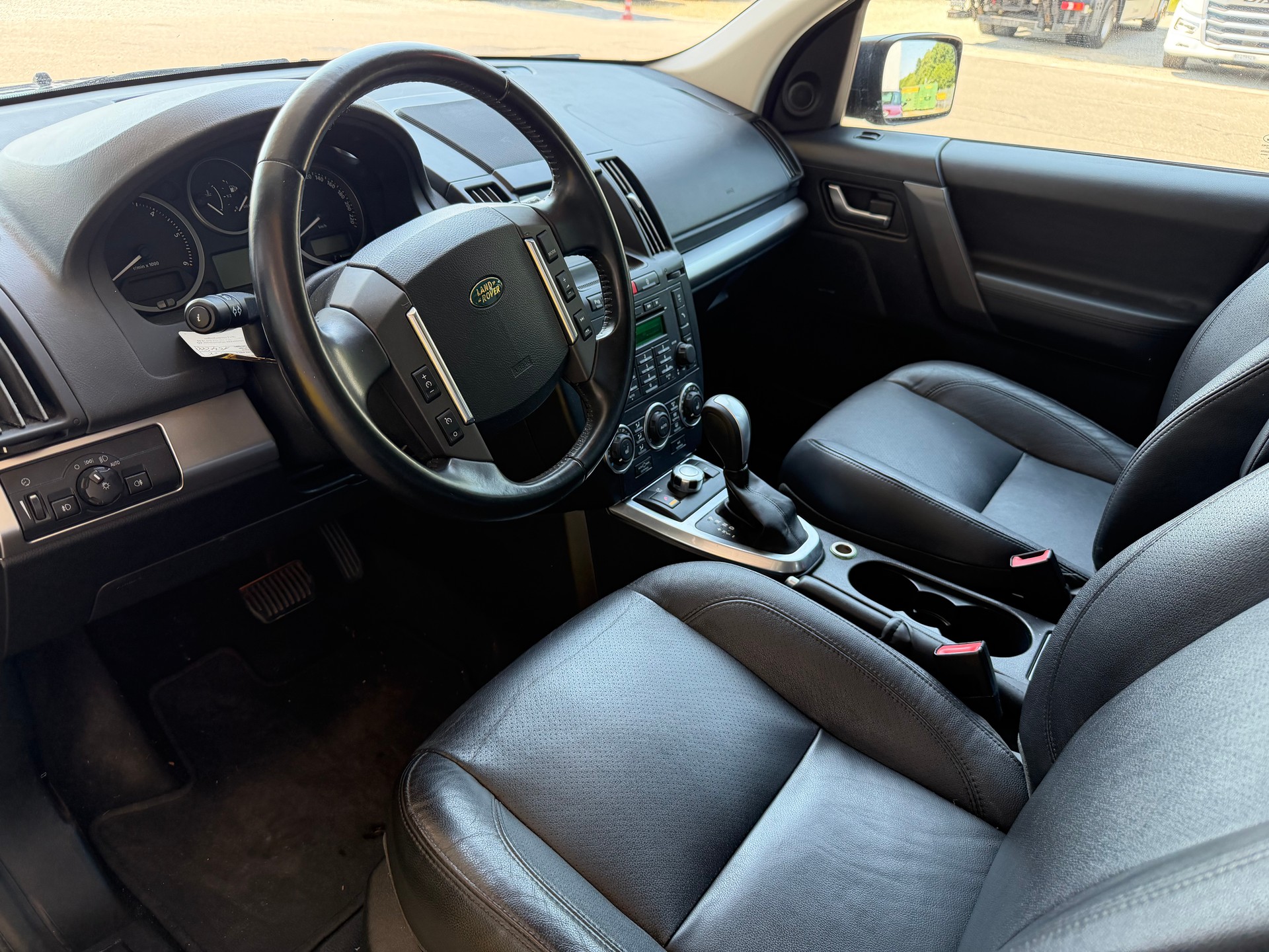 LAND ROVER Freelander 2.2 TD4 Sport Automatic-image-6