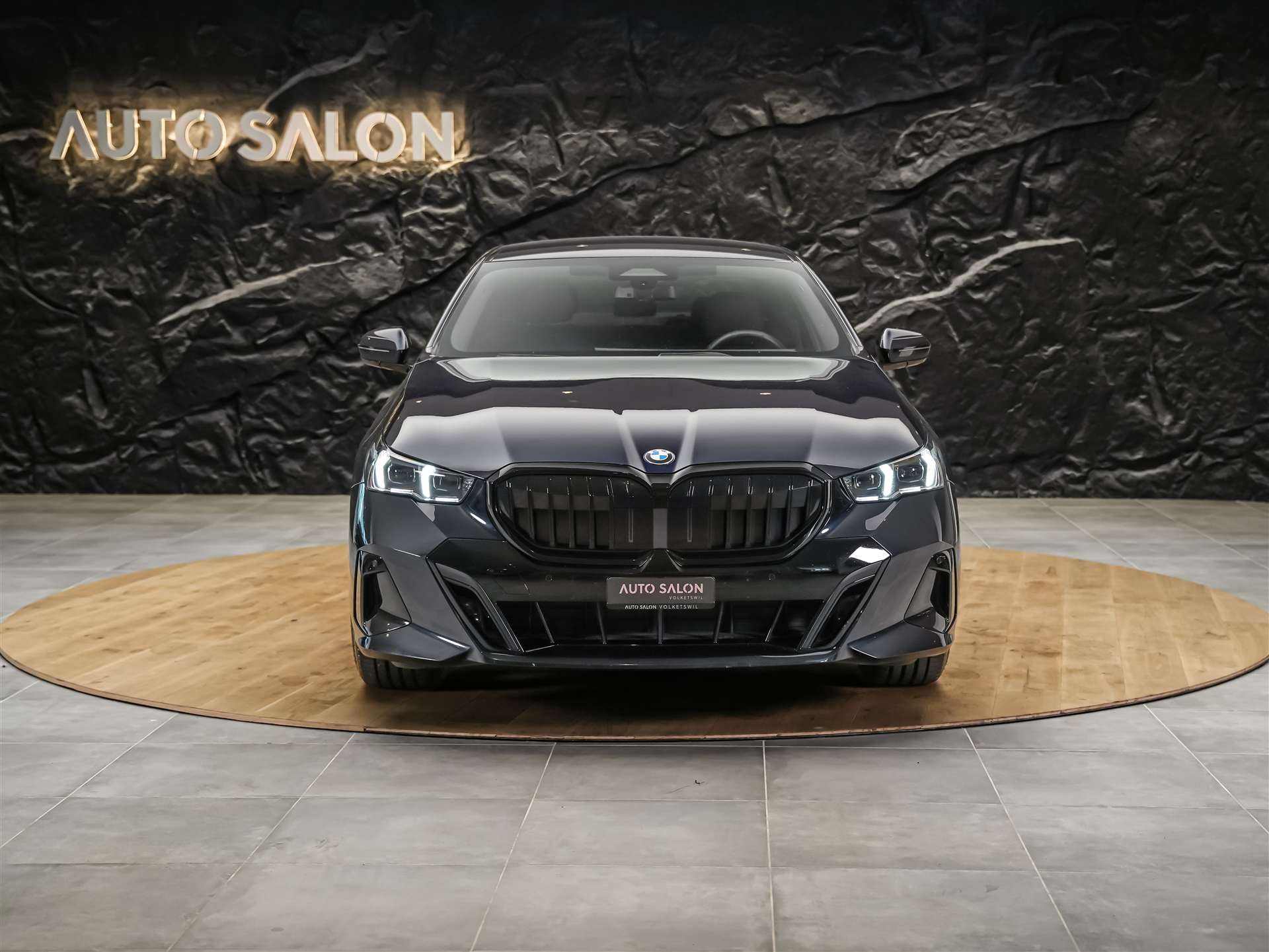 BMW 520i M Sport Steptronic *Werksgarantie*21" Felgen*El. Sitze mit Memory*-image-7