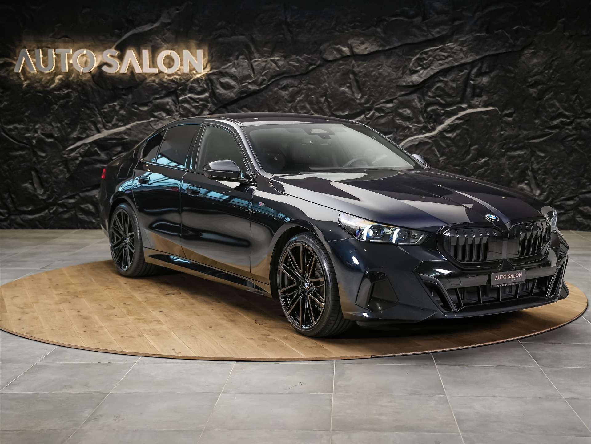 BMW 520i M Sport Steptronic *Werksgarantie*21" Felgen*El. Sitze mit Memory*-image-6