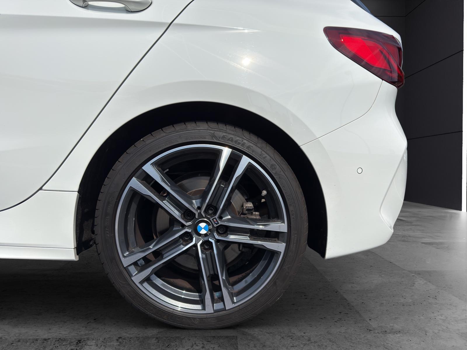BMW 120d xDrive SAG-image-8