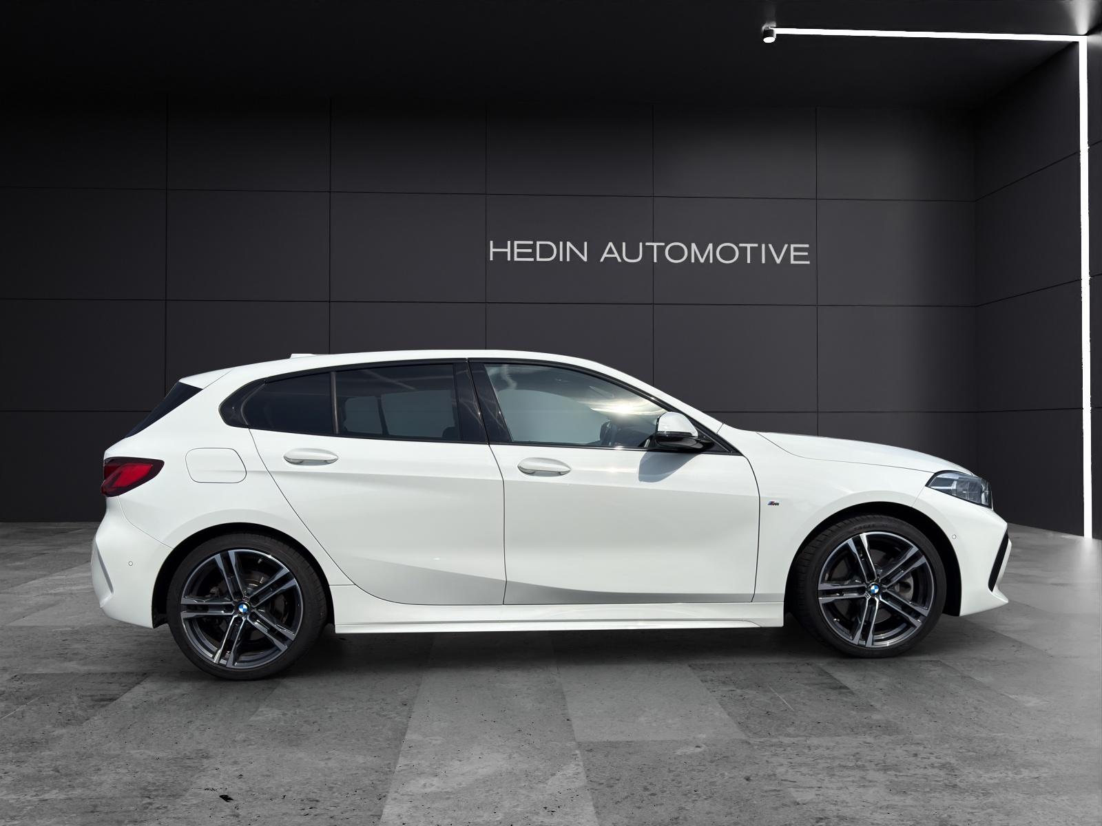 BMW 120d xDrive SAG-showroom-element-3