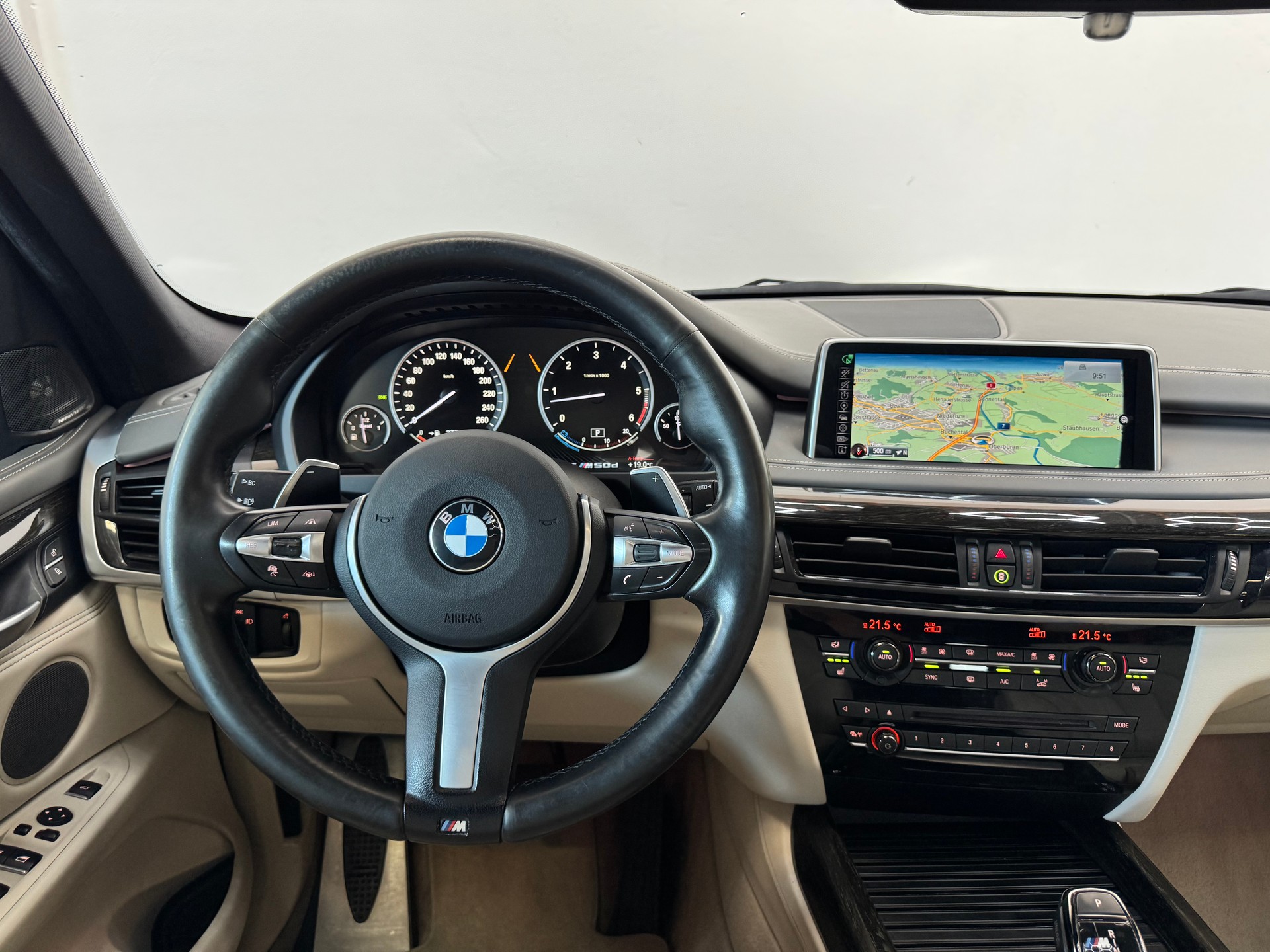 BMW X5 xDrive M50d Steptronic | AHK 3500kg-image-17
