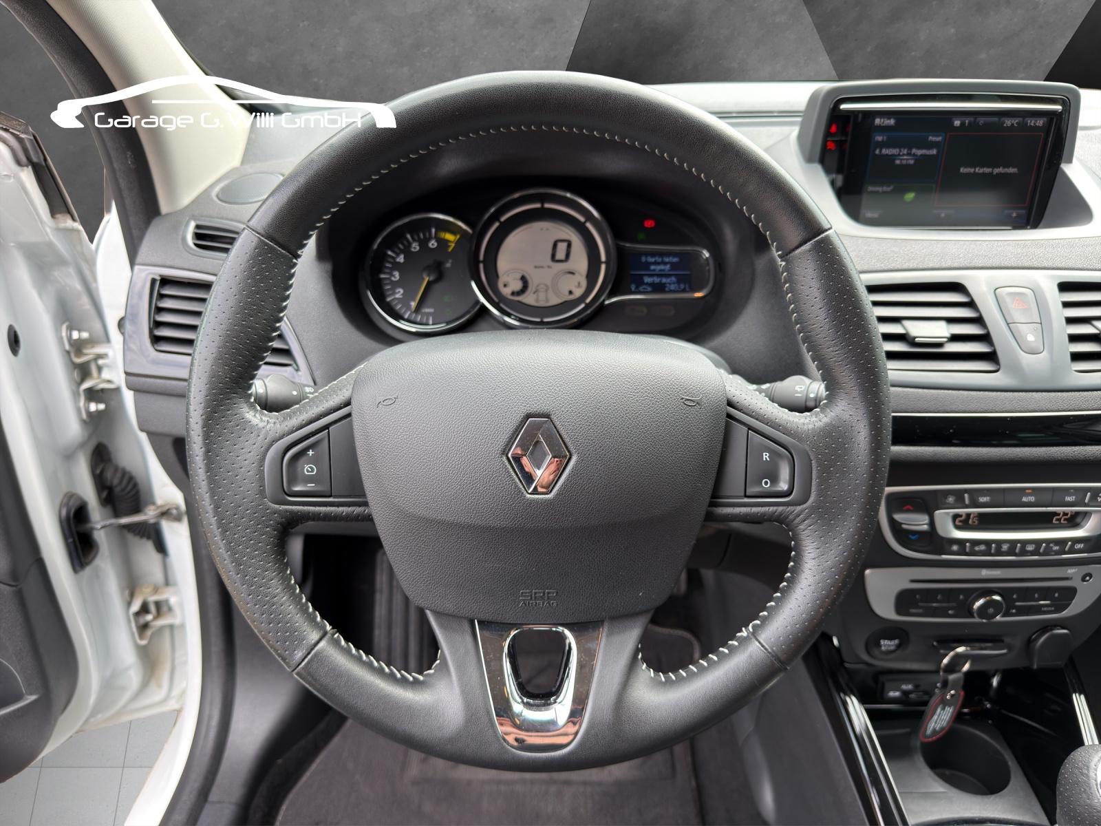 RENAULT Mégane Grandtour 1.2 16V Turbo Bose-image-9