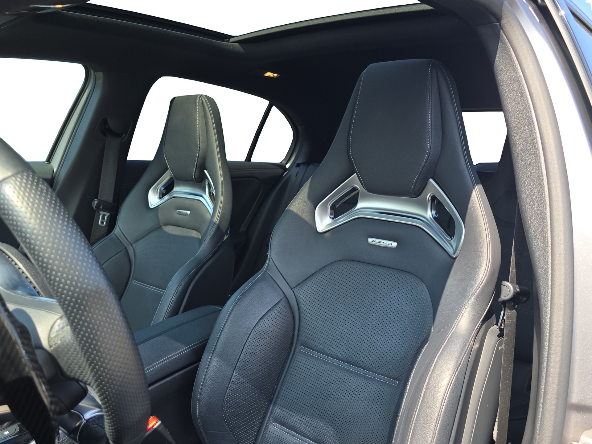 MERCEDES-BENZ A 45 S AMG 4Matic+ Speedshift-image-7