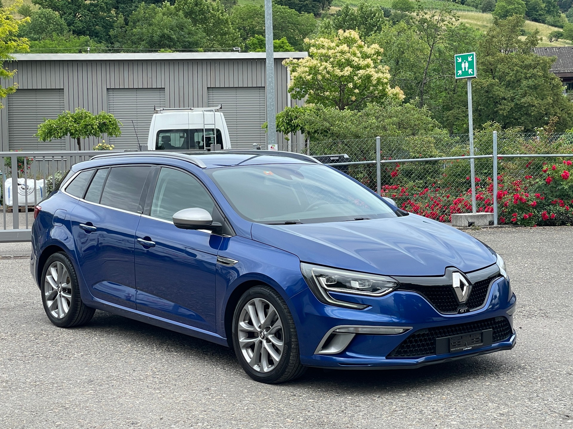 RENAULT Mégane Grandtour 1.6 dCi GT Line EDC-image-2