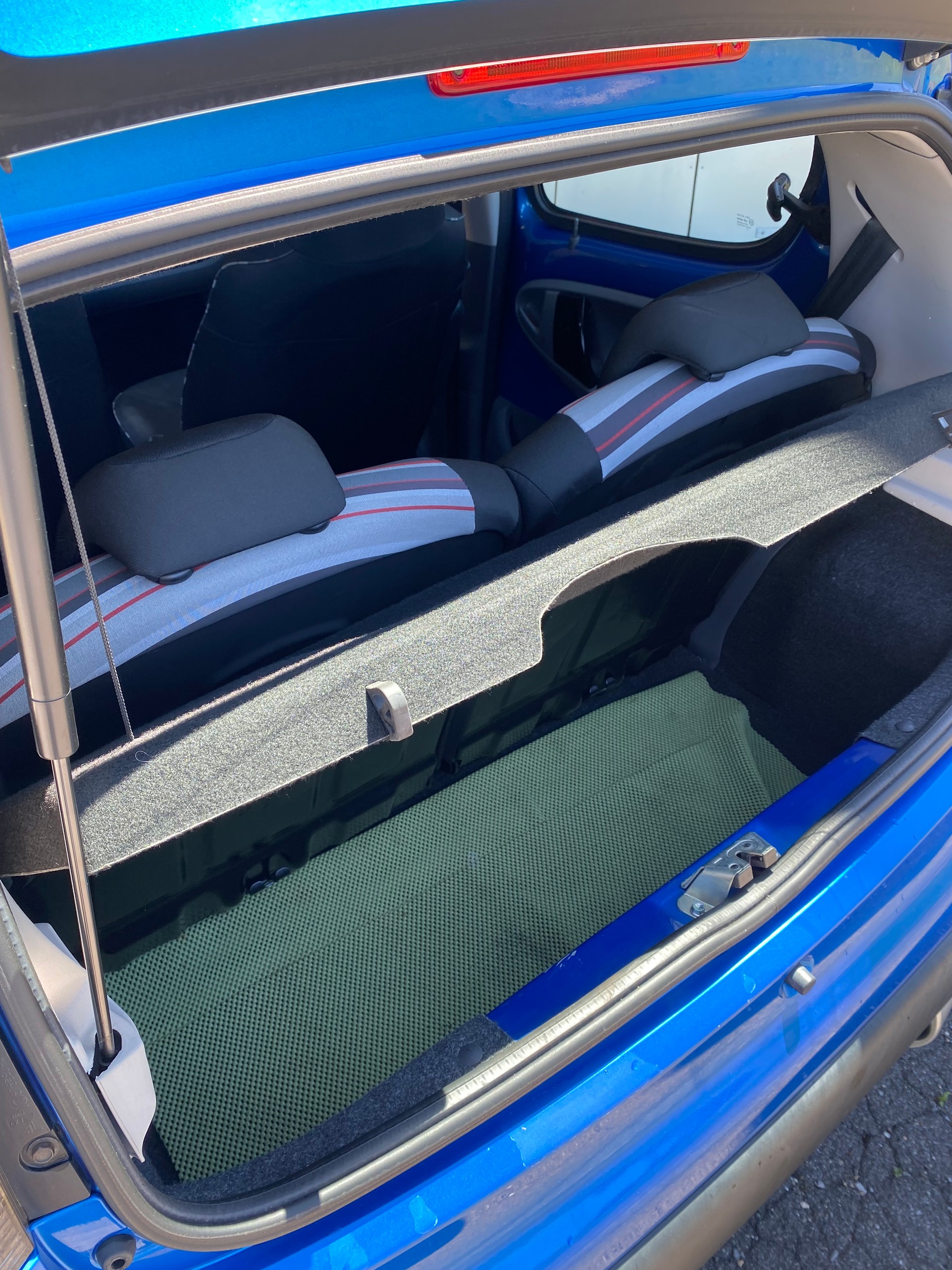 CITROEN C1 1.0i Swiss Style-image-11