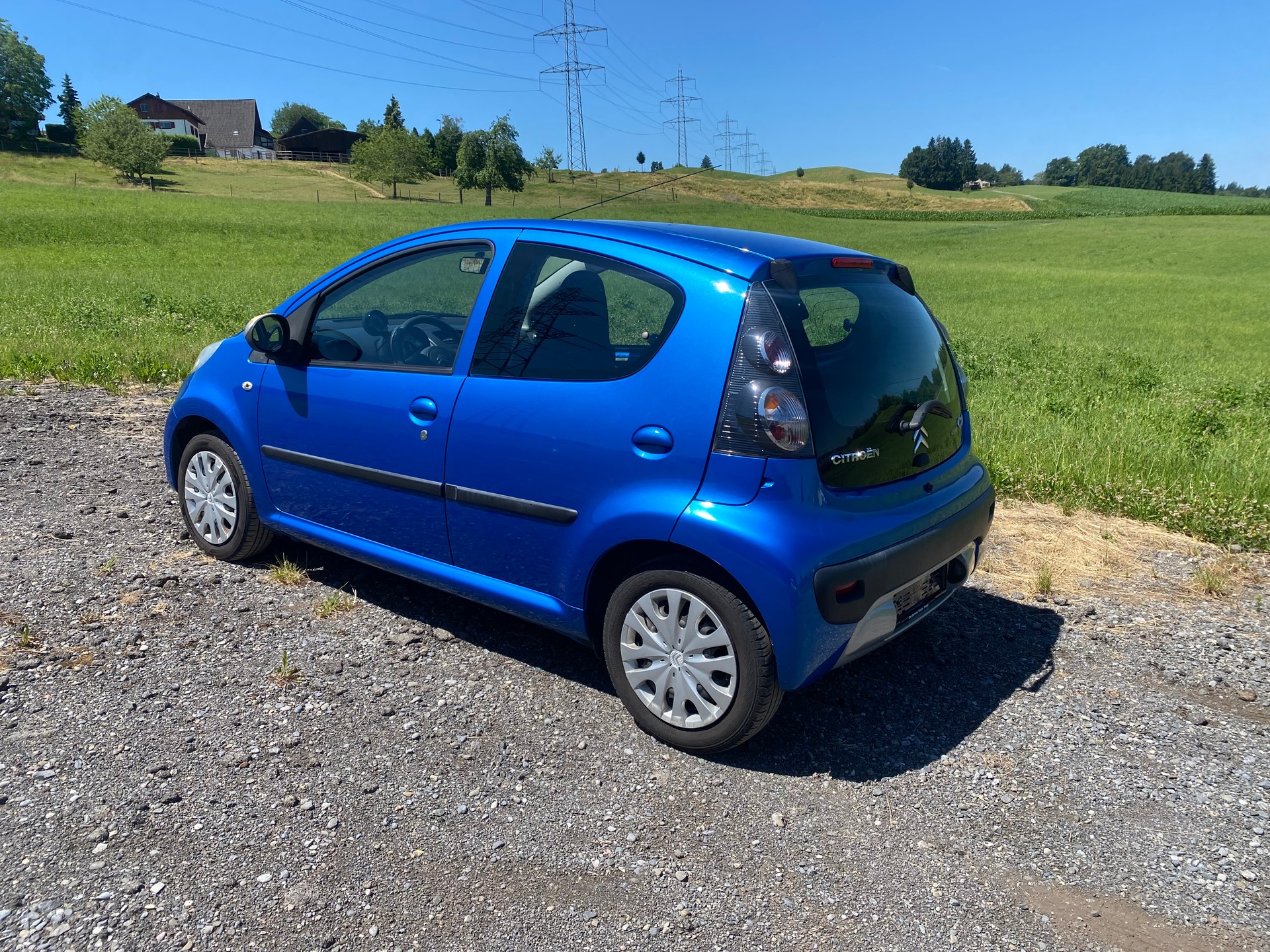 CITROEN C1 1.0i Swiss Style-image-1