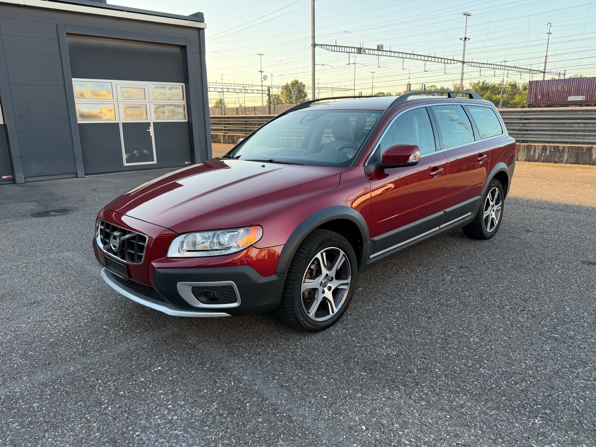 VOLVO XC70-image-0