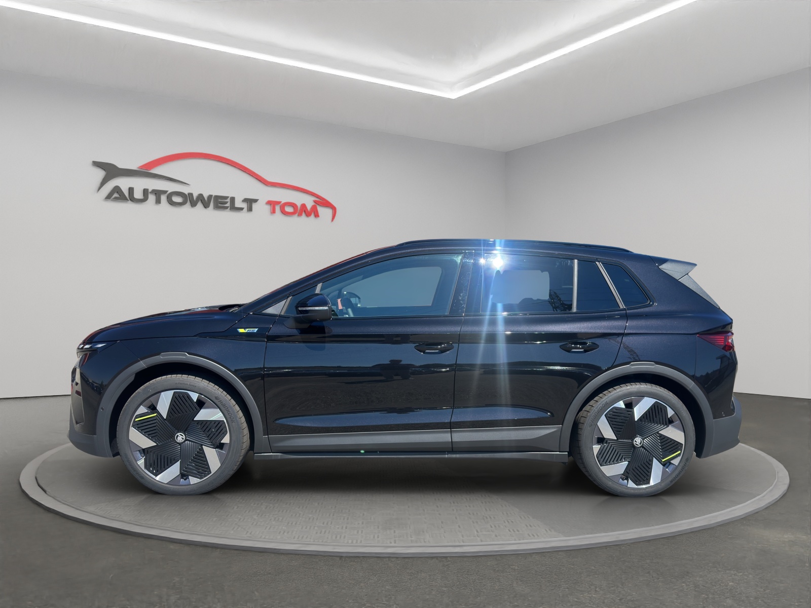 SKODA Elroq RS 4x4 340 PS MAXX + AHK + 5 Jahre Garantie-image-1