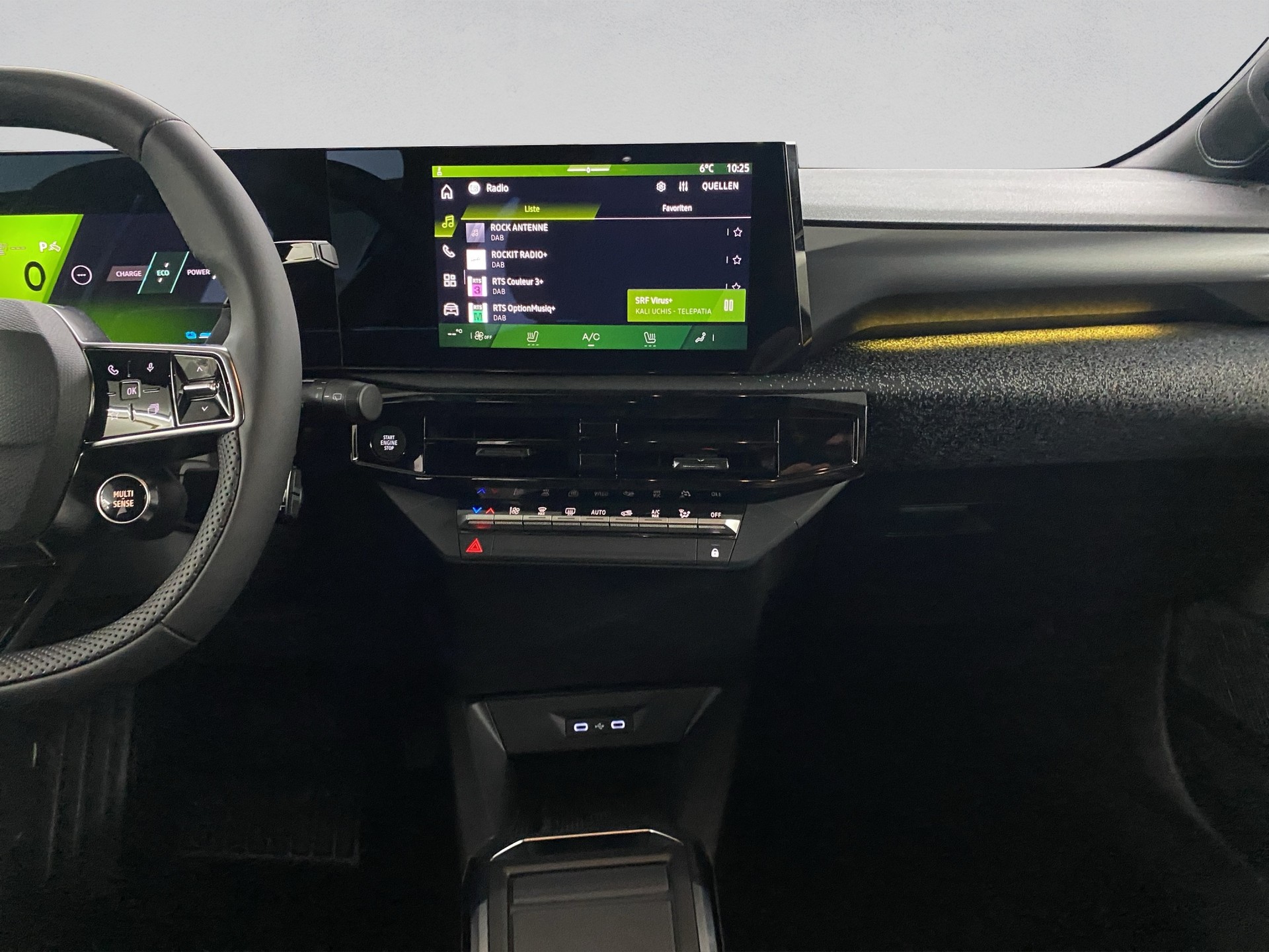RENAULT Clio 1.2 TCe Techno EDC-image-8