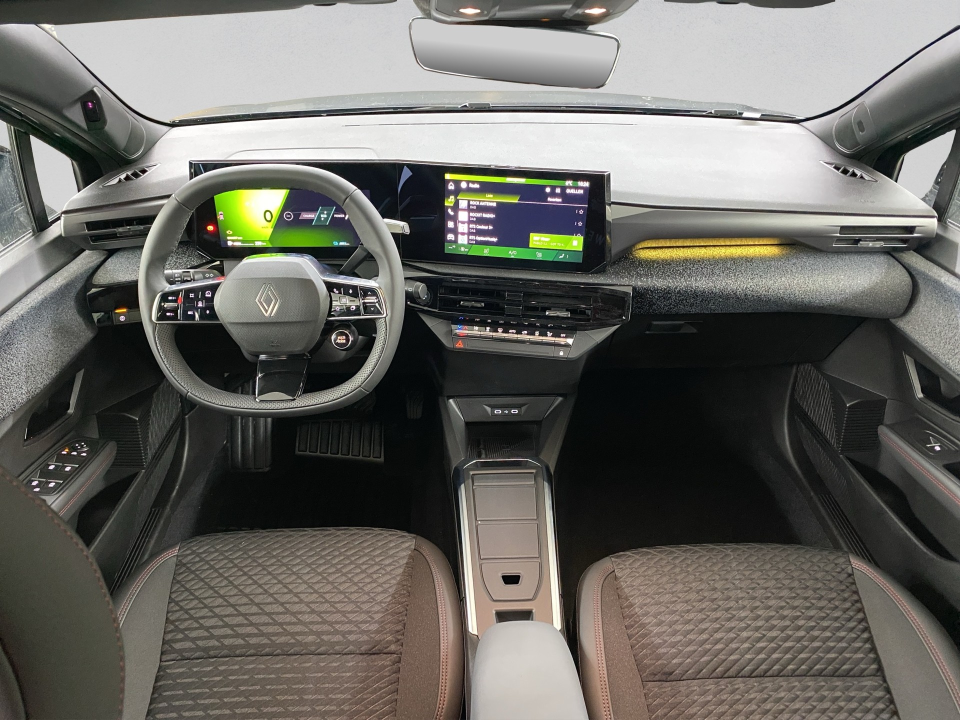 RENAULT Clio 1.2 TCe Techno EDC-image-9