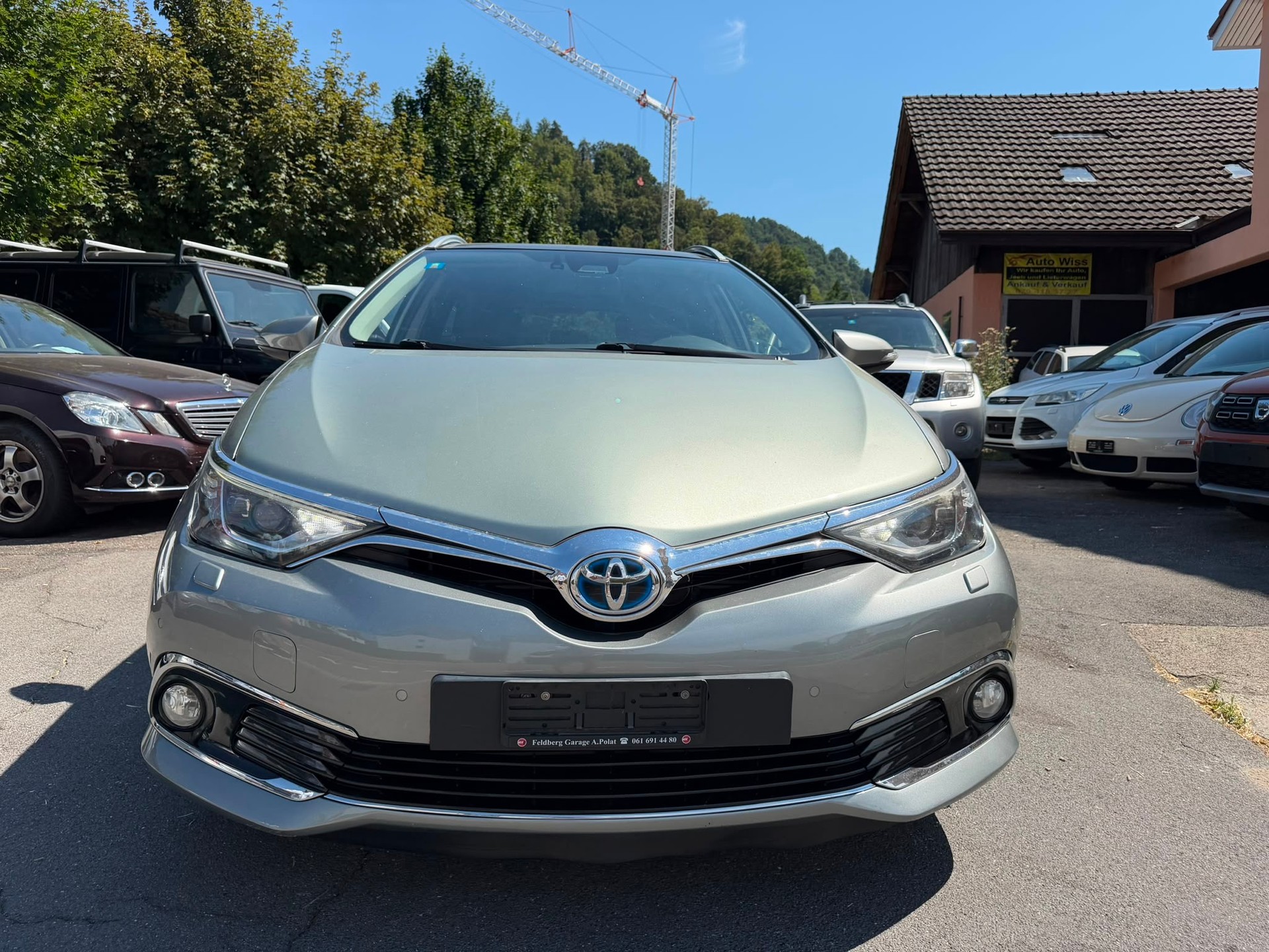 TOYOTA Auris Touring Sports 1.8 HSD Sol e-CVT-image-1
