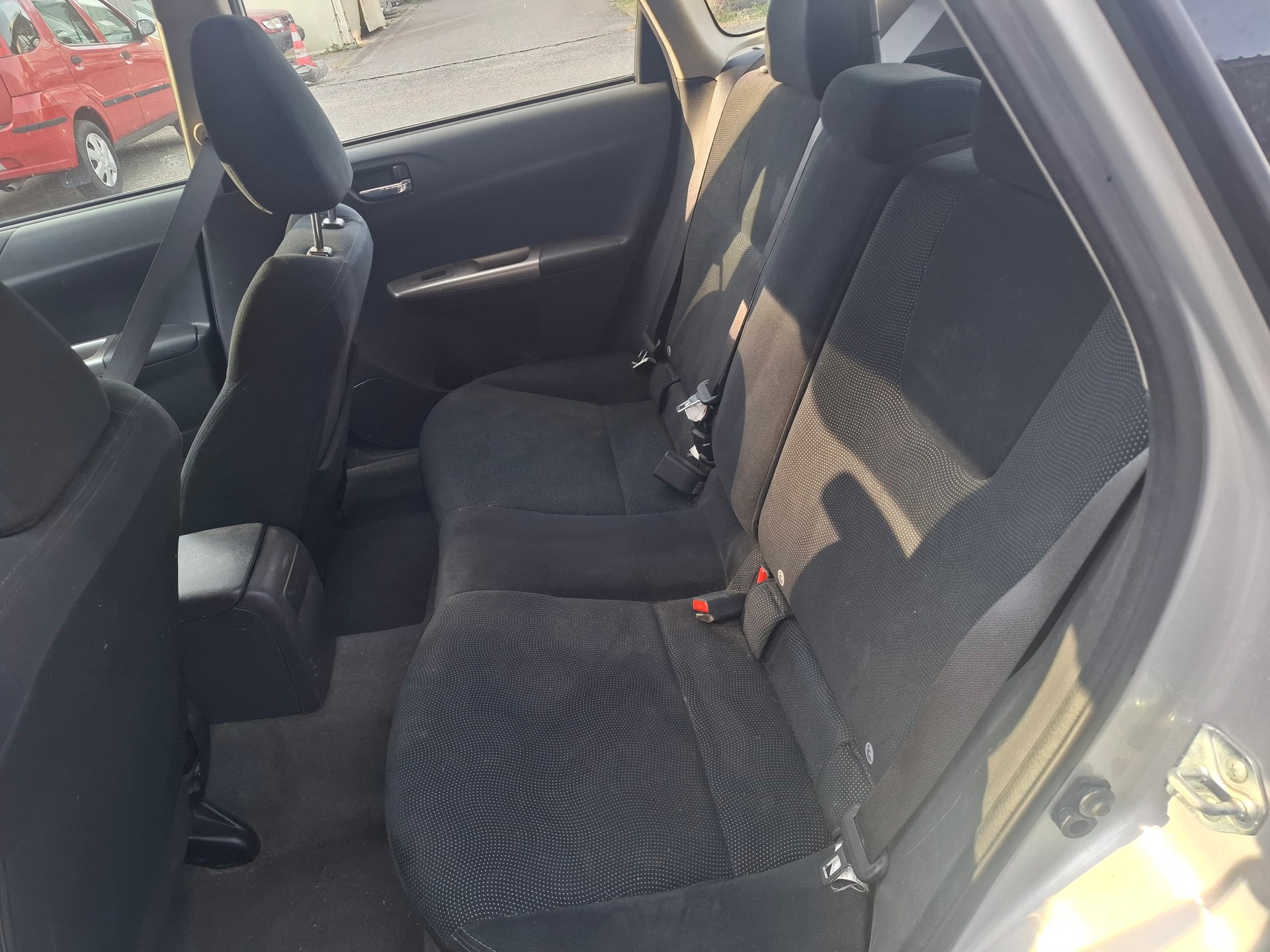 SUBARU Impreza 1.5R Swiss-image-5