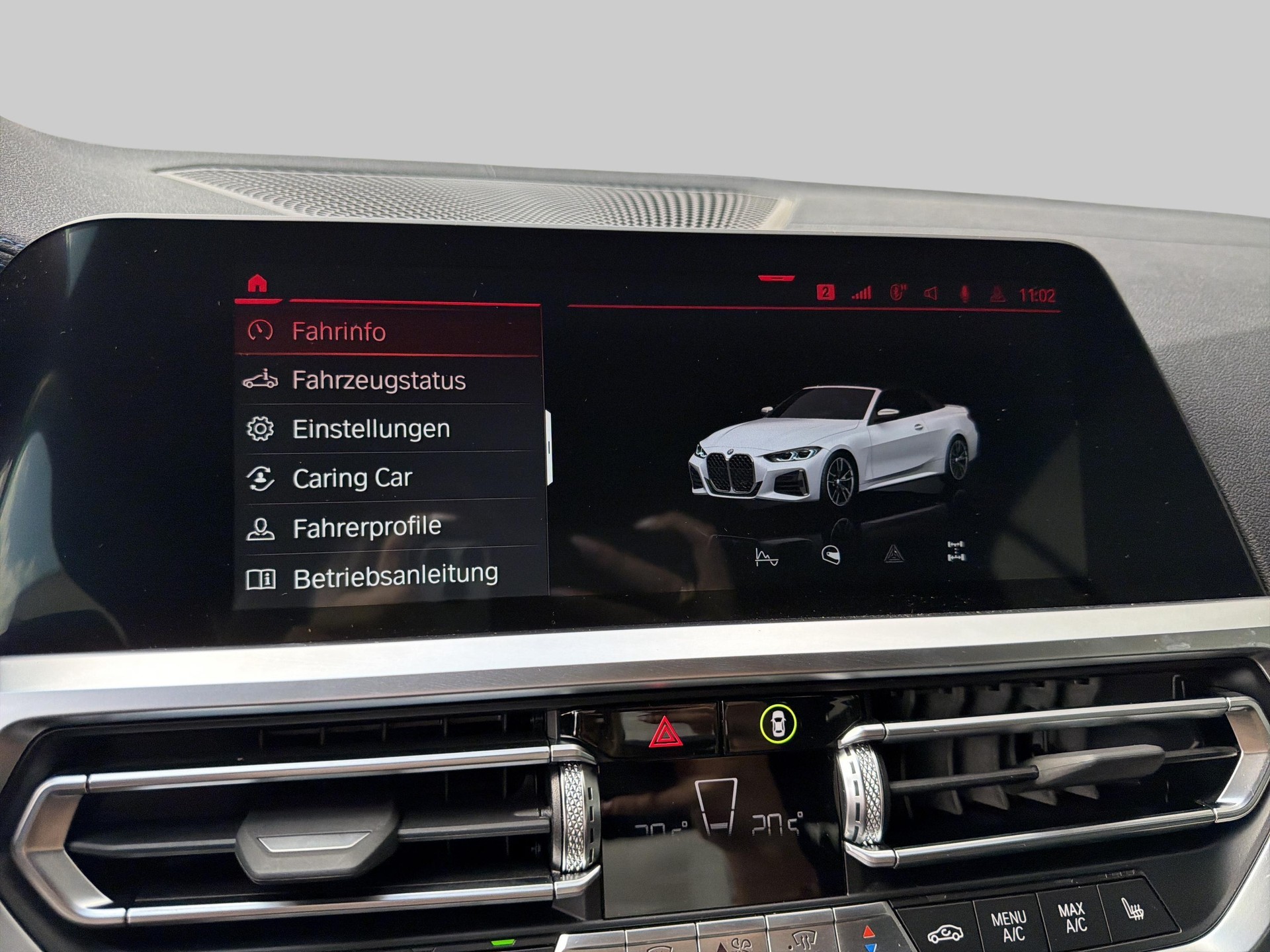 BMW M440i xDrive Cabrio-image-12