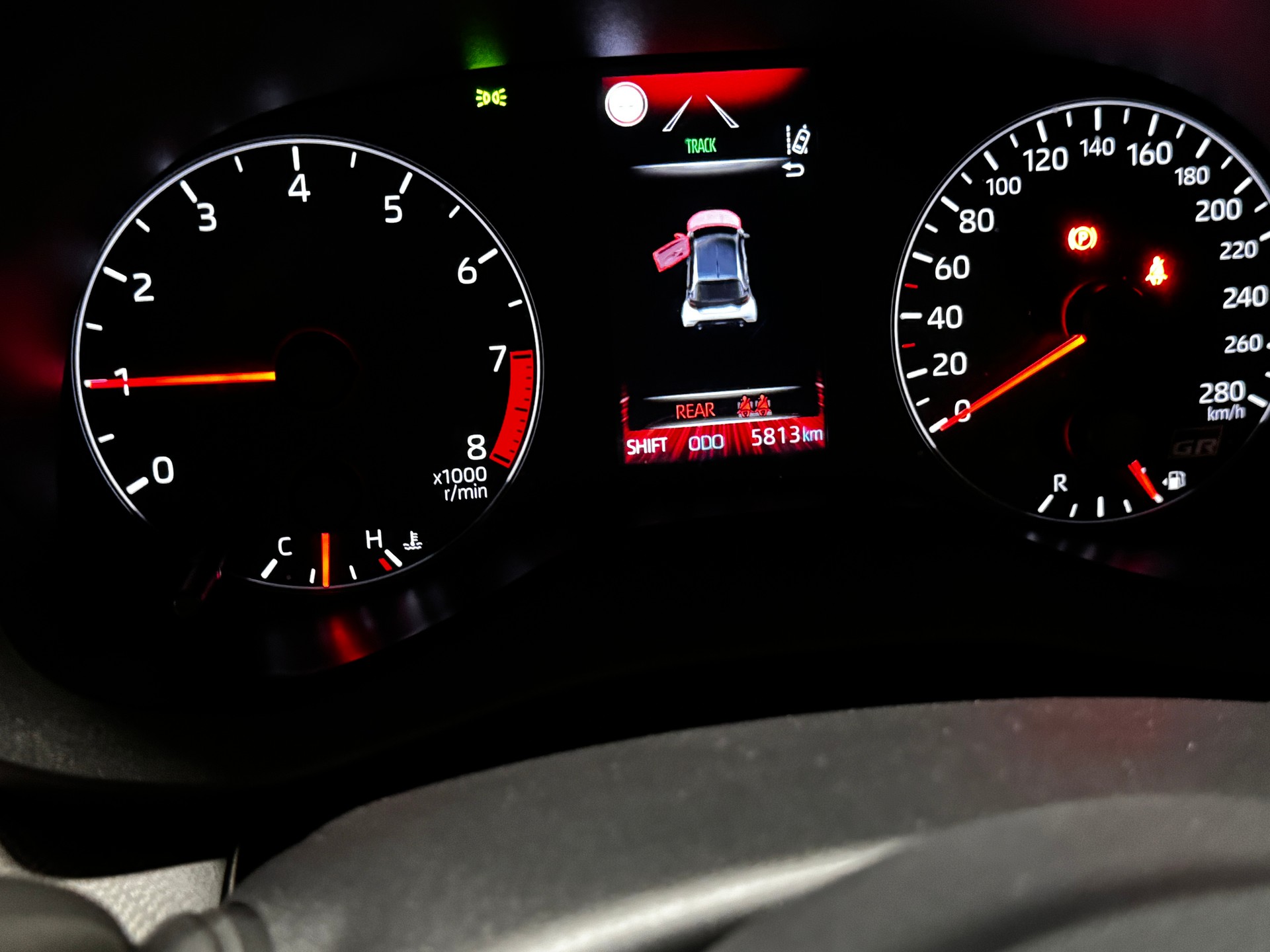 TOYOTA Yaris 1.6 GR Sport-image-9