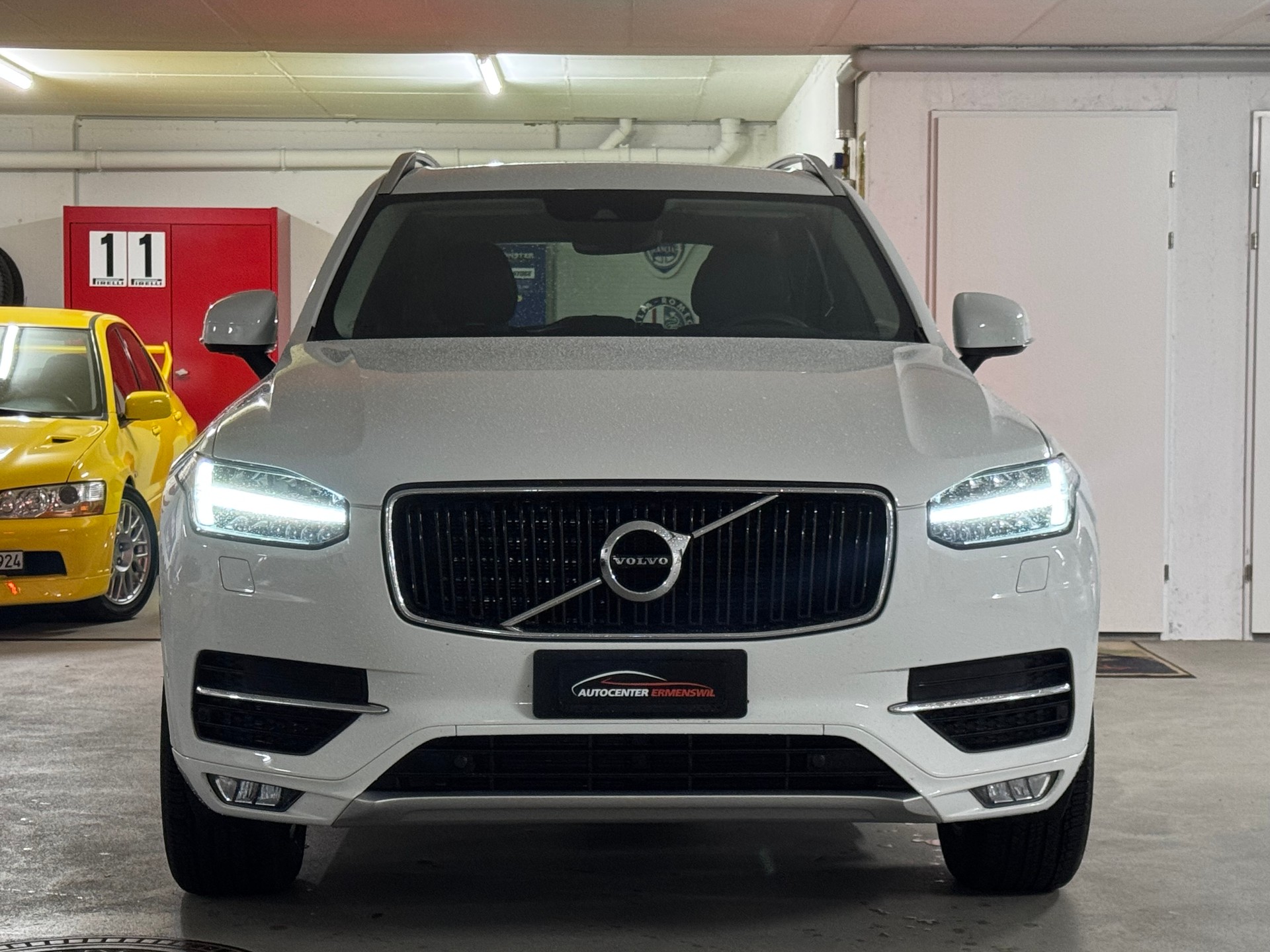 VOLVO XC90 D4 FWD Momentum Geartronic 1-Hand / CH-Fahrzeug-image-1