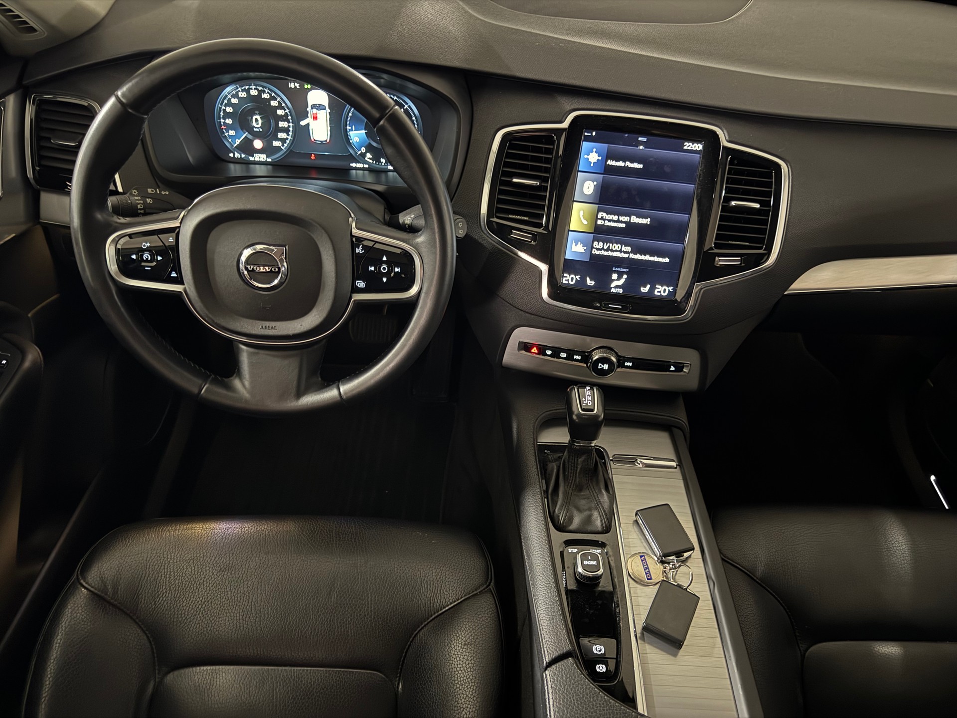 VOLVO XC90 D4 FWD Momentum Geartronic 1-Hand / CH-Fahrzeug-image-11