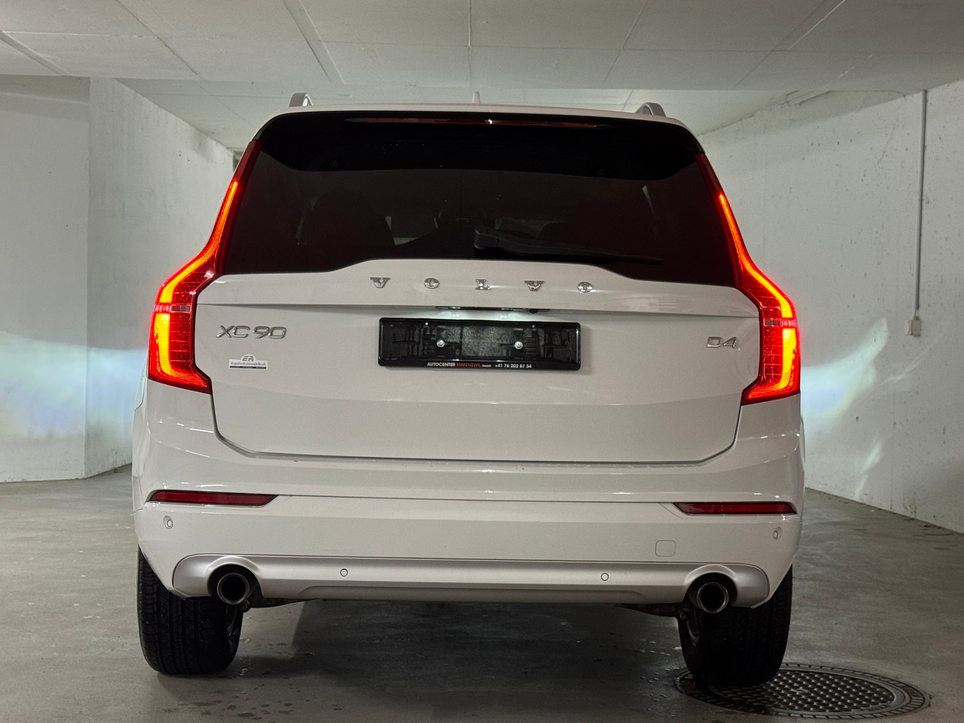 VOLVO XC90 D4 FWD Momentum Geartronic 1-Hand / CH-Fahrzeug-image-5