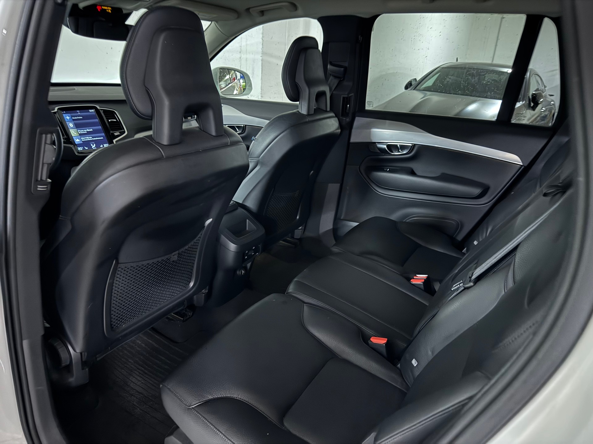 VOLVO XC90 D4 FWD Momentum Geartronic 1-Hand / CH-Fahrzeug-image-14