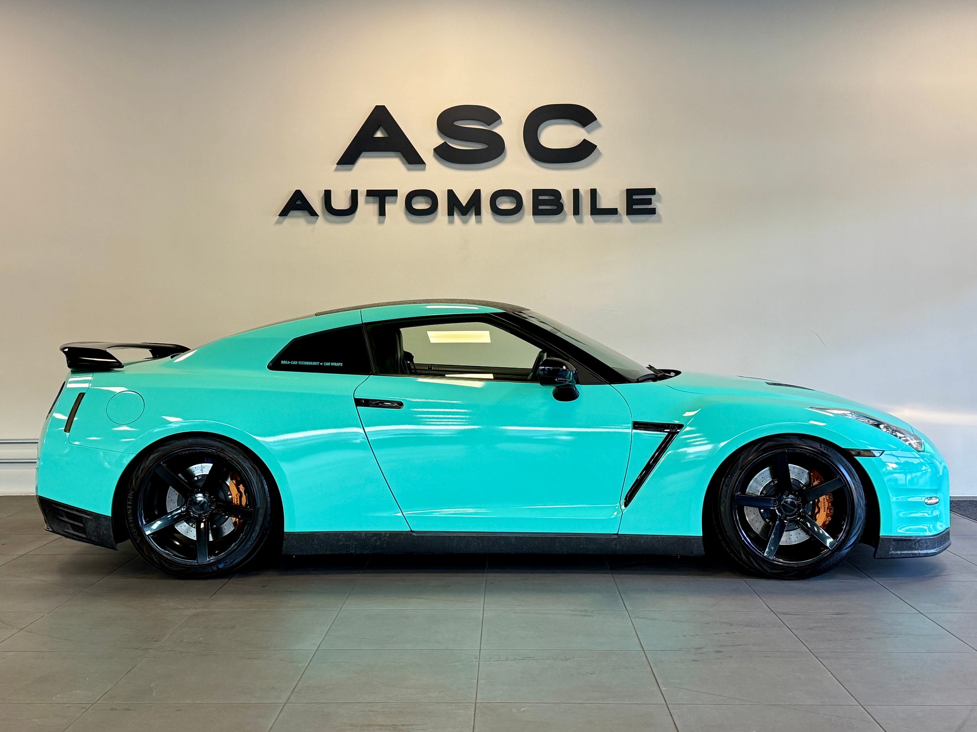 NISSAN GT-R 3.8 V6 Biturbo Premium Edition + BOSE-image-2