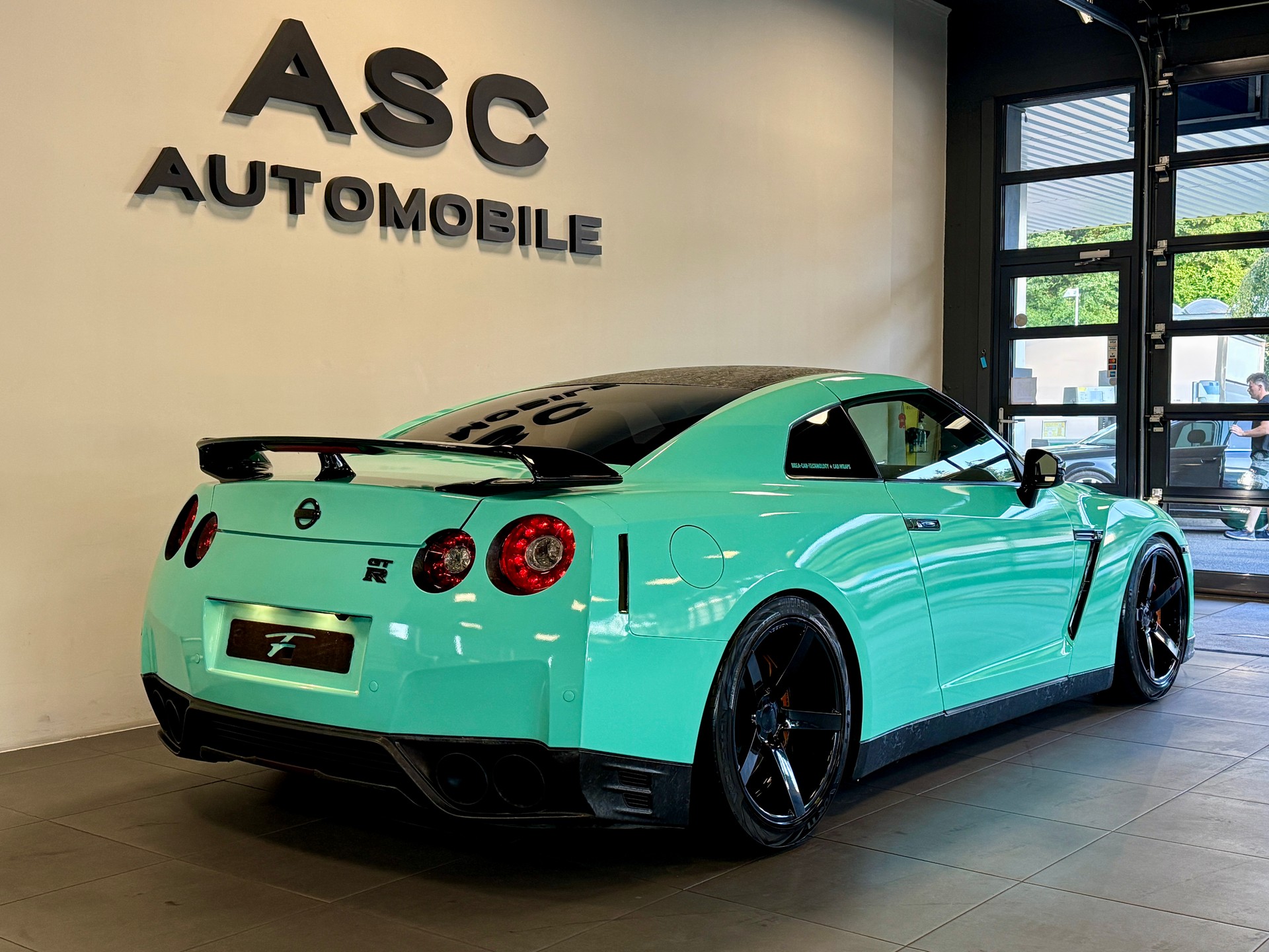 NISSAN GT-R 3.8 V6 Biturbo Premium Edition + BOSE-image-4
