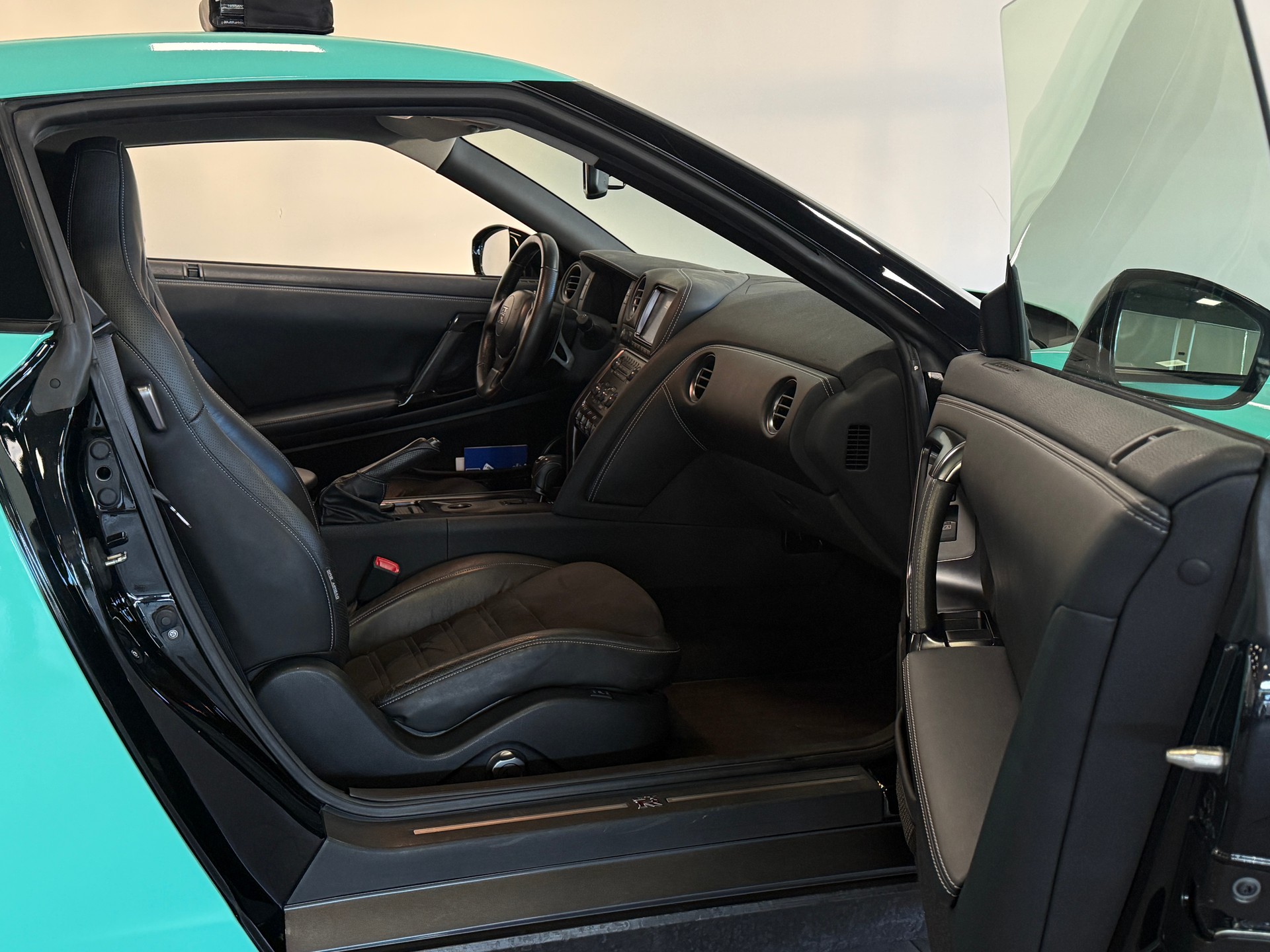 NISSAN GT-R 3.8 V6 Biturbo Premium Edition + BOSE-image-13