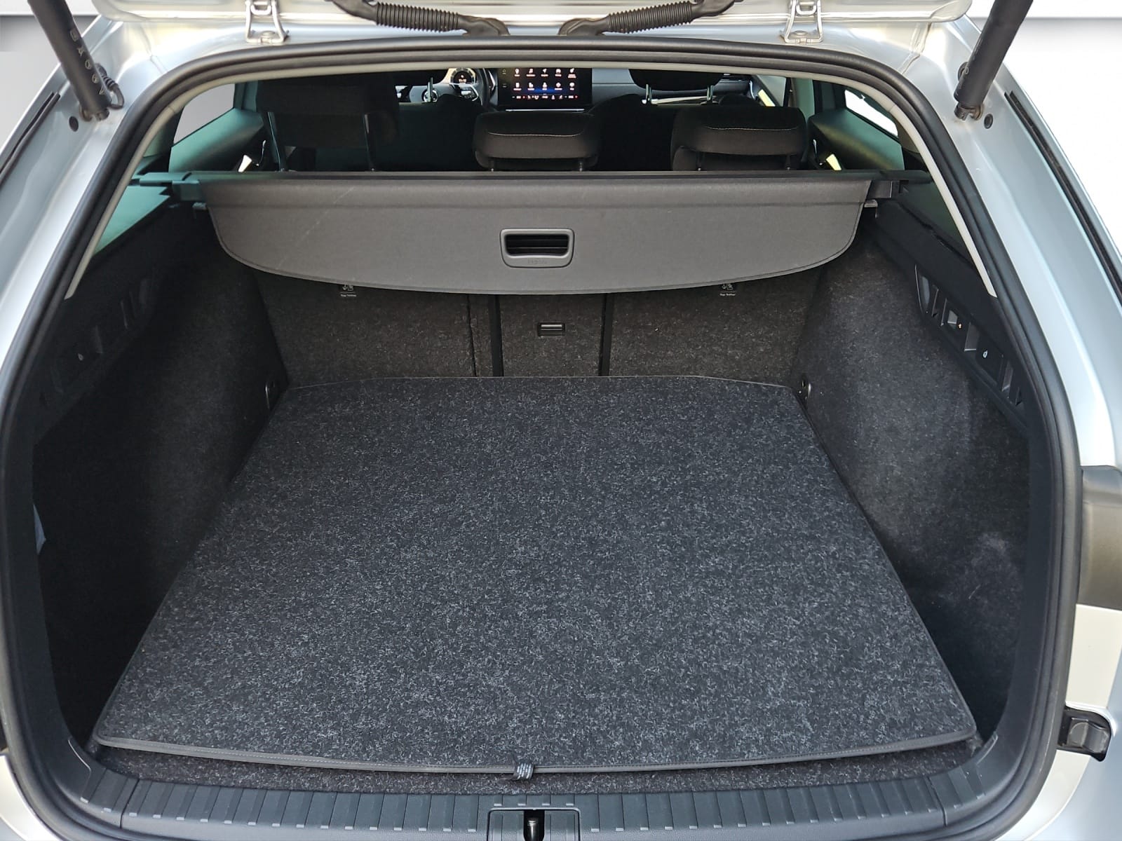 SKODA Skoda Octavia Style TDI 4x4-image-10