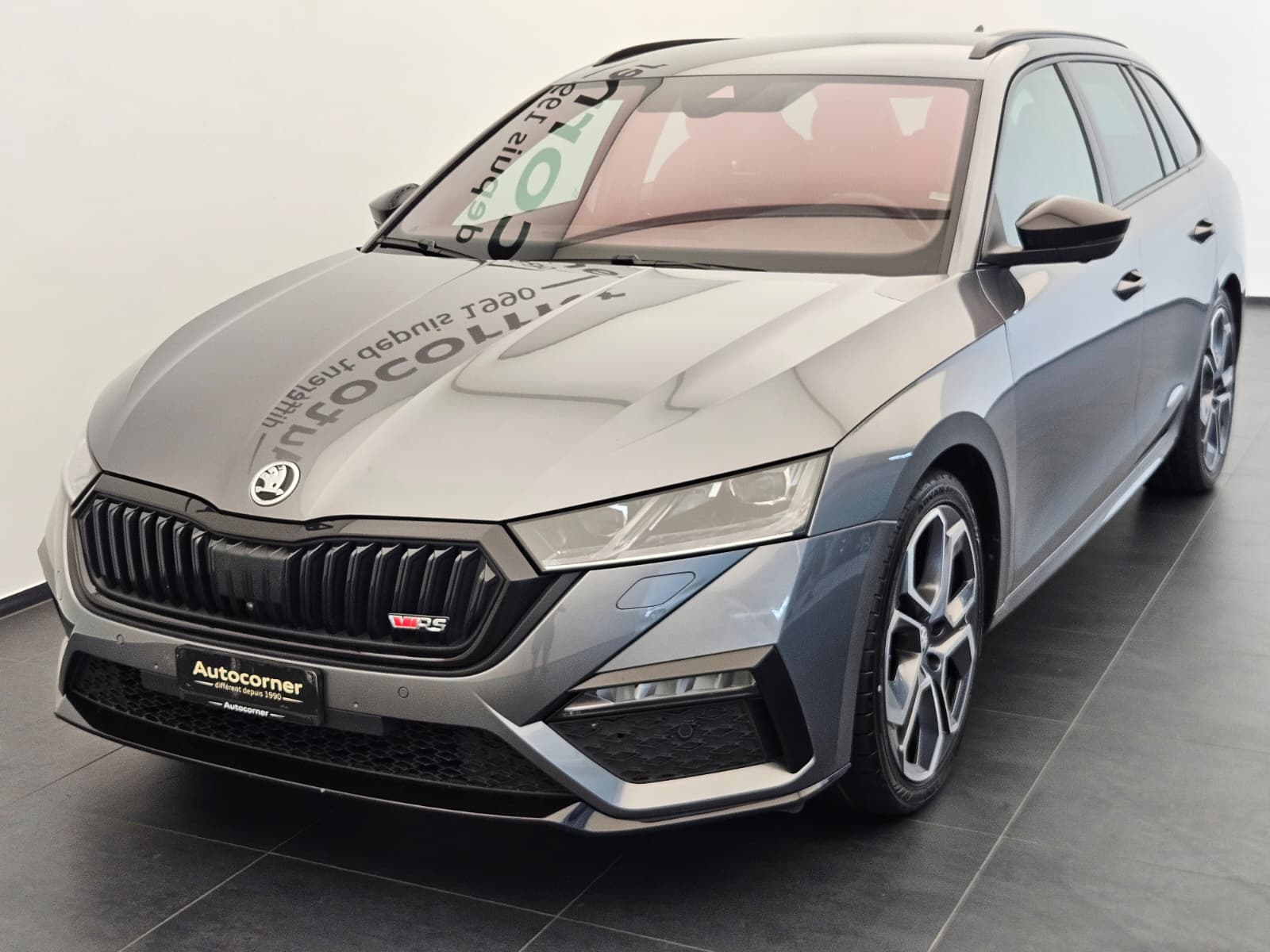 SKODA Octavia Combi 2.0 TDI DSG RS 4x4-image-2
