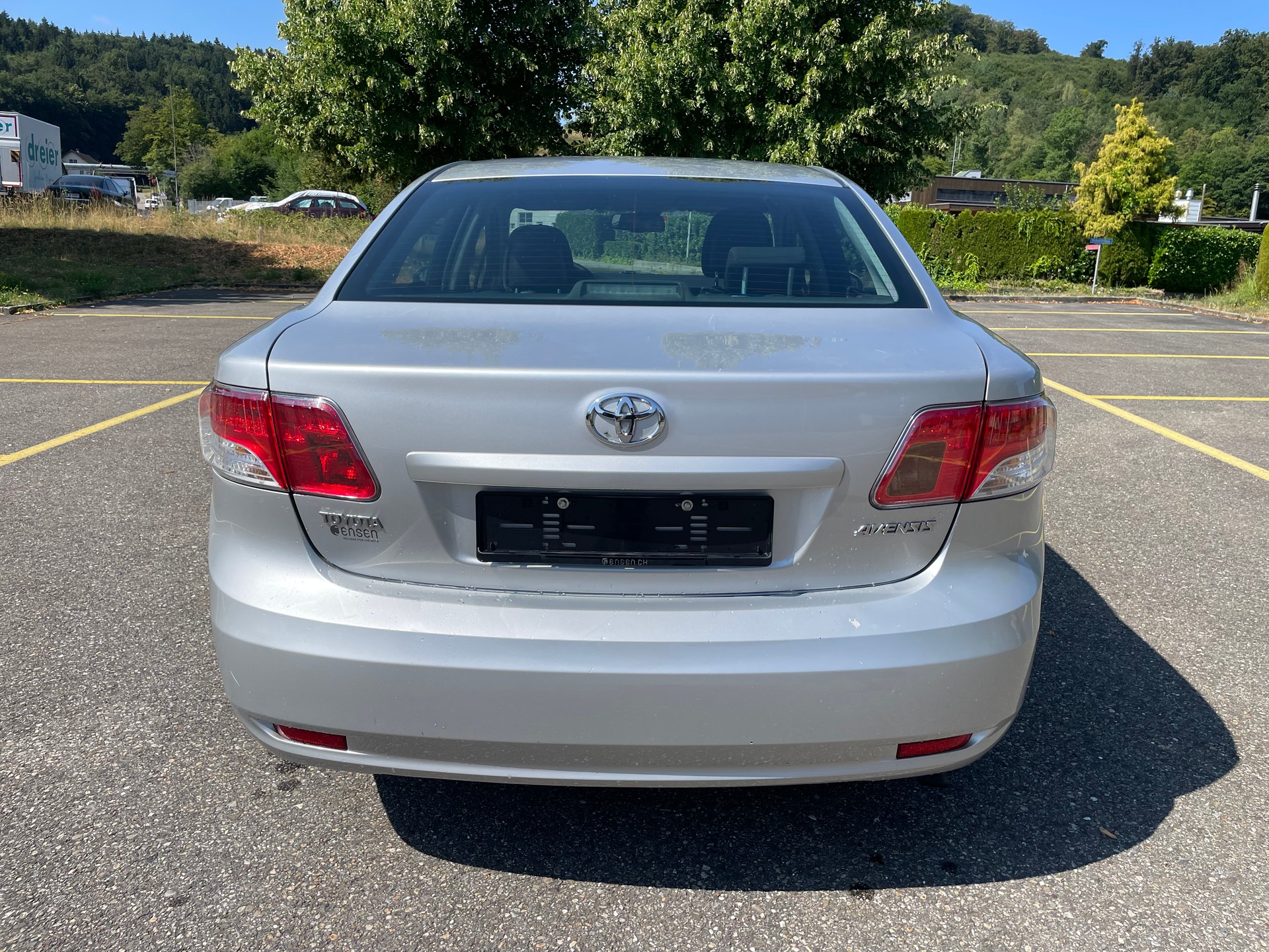 TOYOTA Avensis 2.0 Linea Sol-image-6