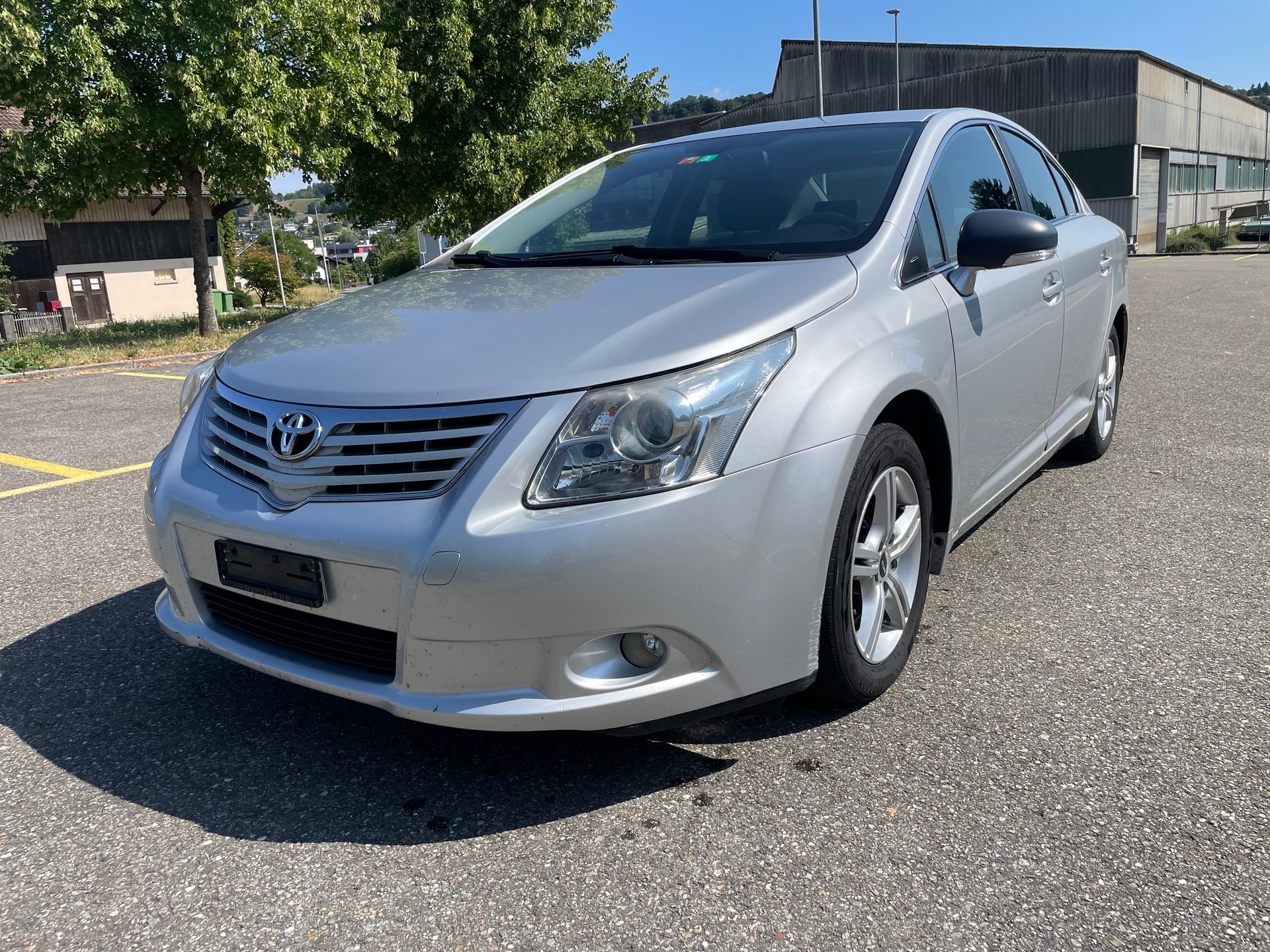 TOYOTA Avensis 2.0 Linea Sol-image-2