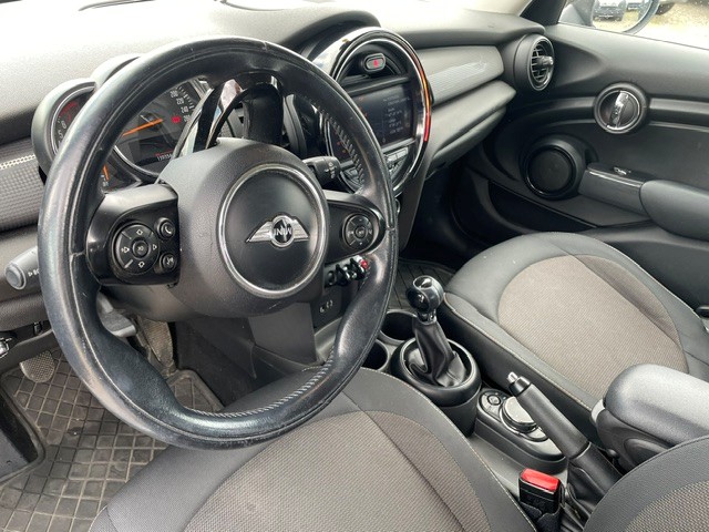 MINI Cooper-image-12