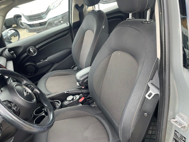 MINI Cooper-image-9