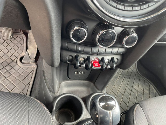 MINI Cooper-image-10
