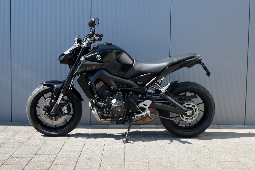 YAMAHA MT-09 ABS-showroom-element-2