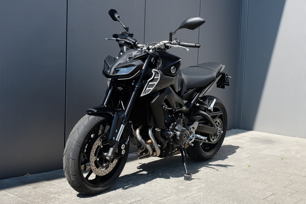 YAMAHA MT-09 ABS-showroom-element-3
