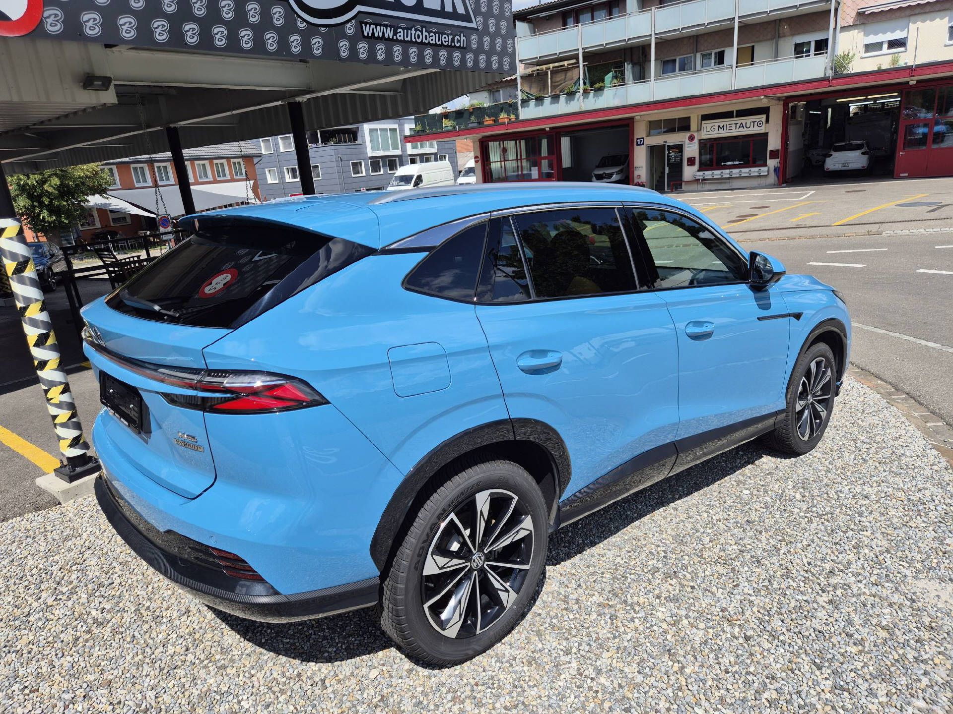 MG HS 1.5 Hybrid Luxury-image-8