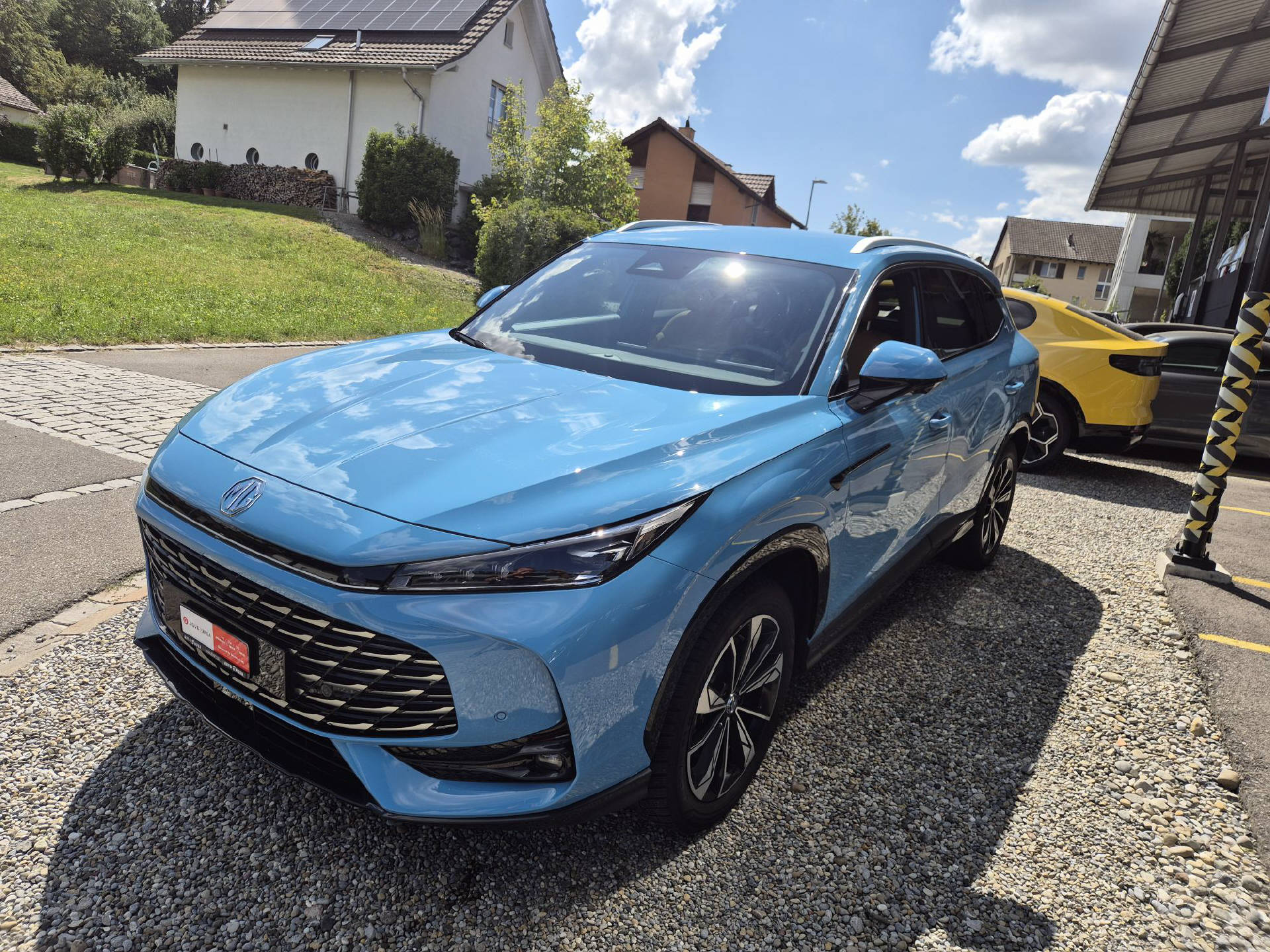 MG HS 1.5 Hybrid Luxury-image-5