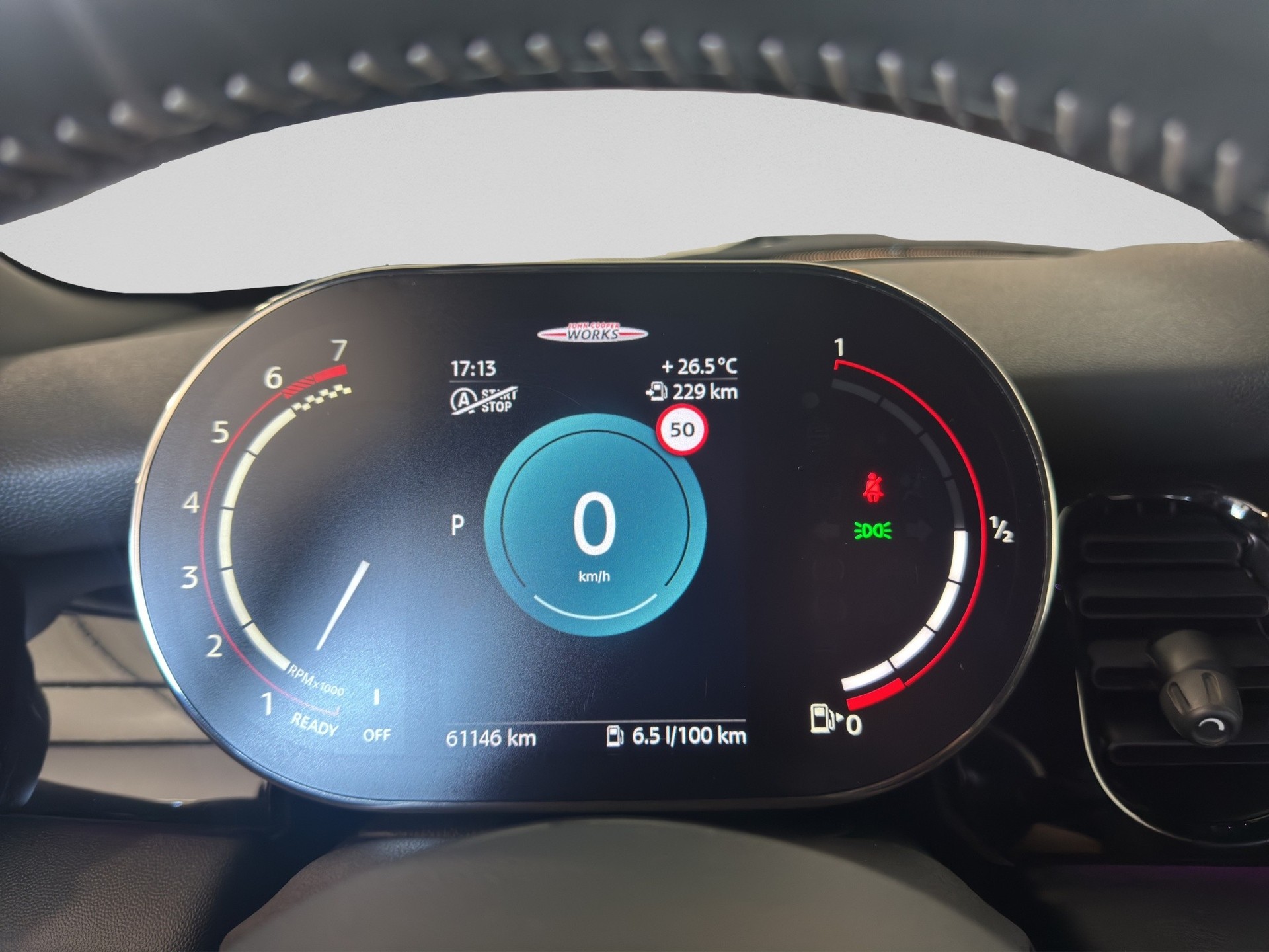 MINI Cooper John Cooper Works Cabriolet Steptronic-image-10