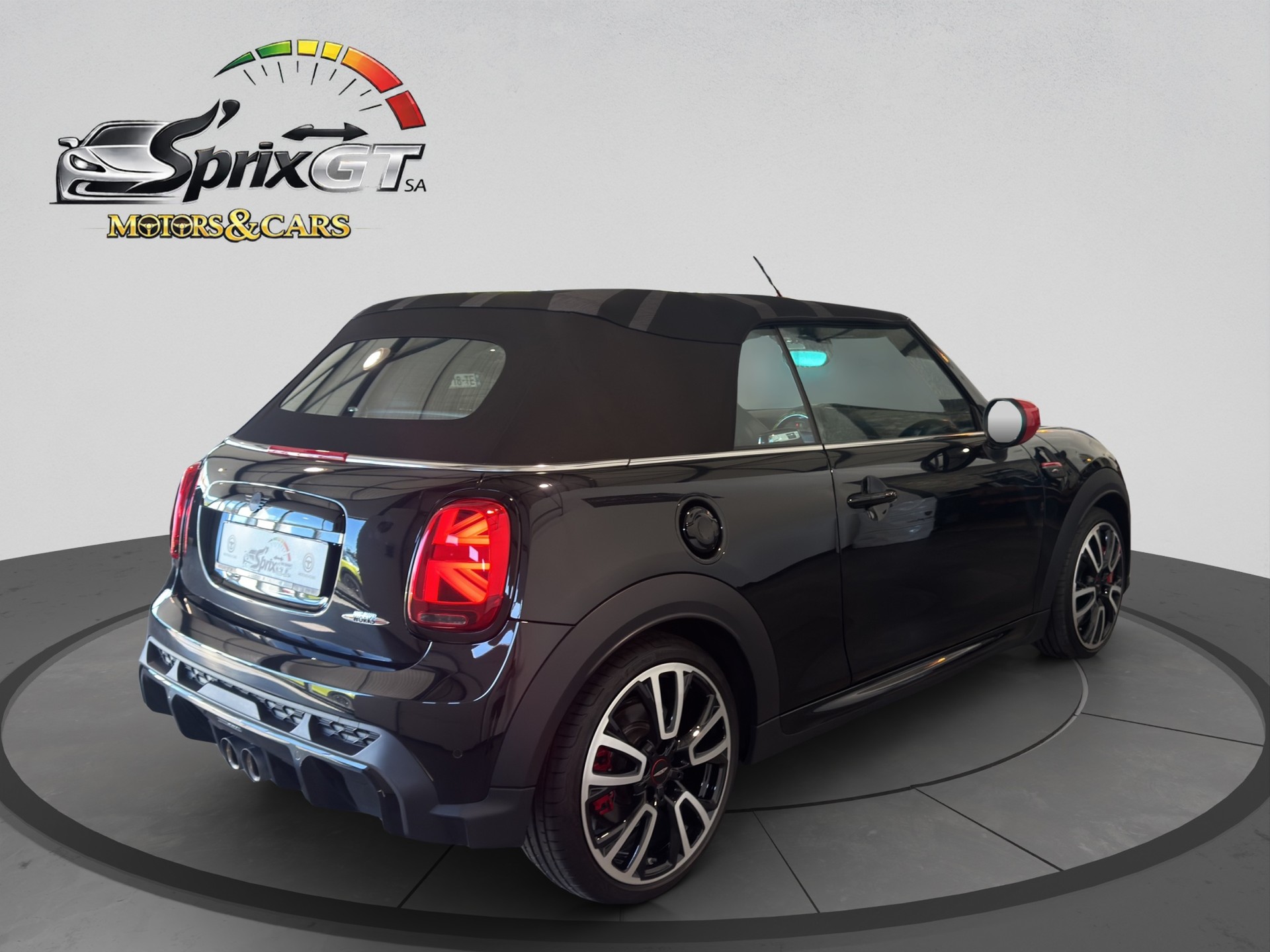 MINI Cooper John Cooper Works Cabriolet Steptronic-image-4