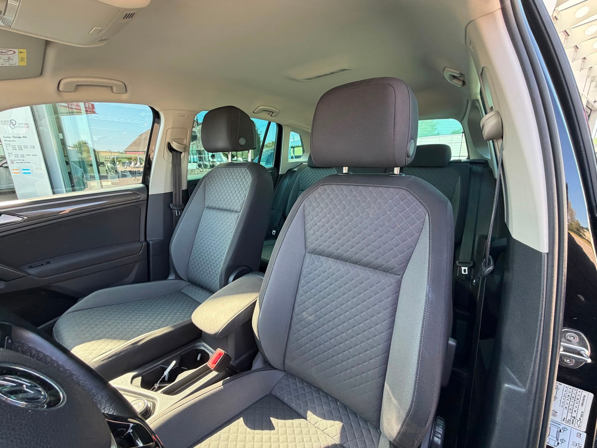 VW Tiguan 2.0TSI Comfortline 4Motion DSG-image-22